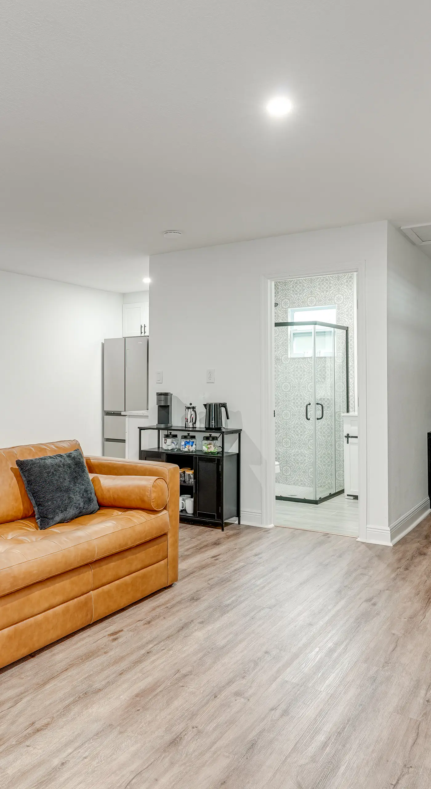 WFH Friendly! Stylish Lakeland Studio