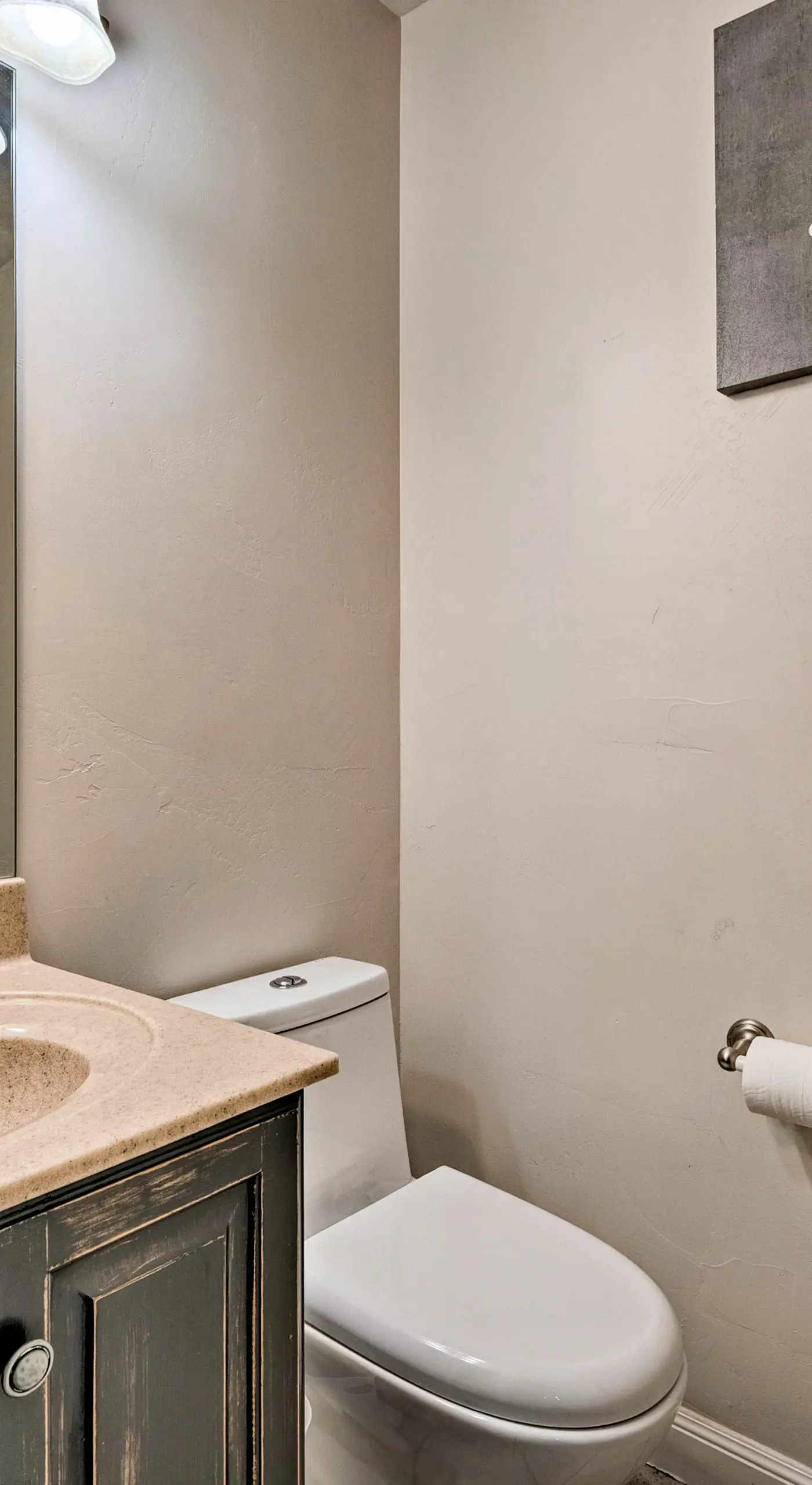 Renovated Condo 8 Miles to Snowbasin Ski Resort!