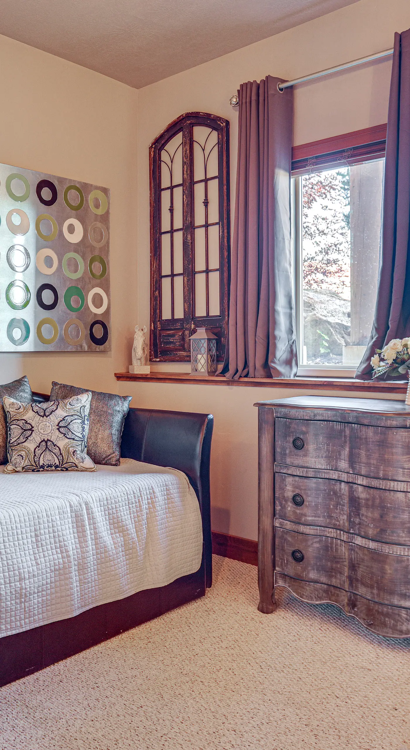 Ski, Hike & Relax: Eden Condo w/ Hot Tub Access