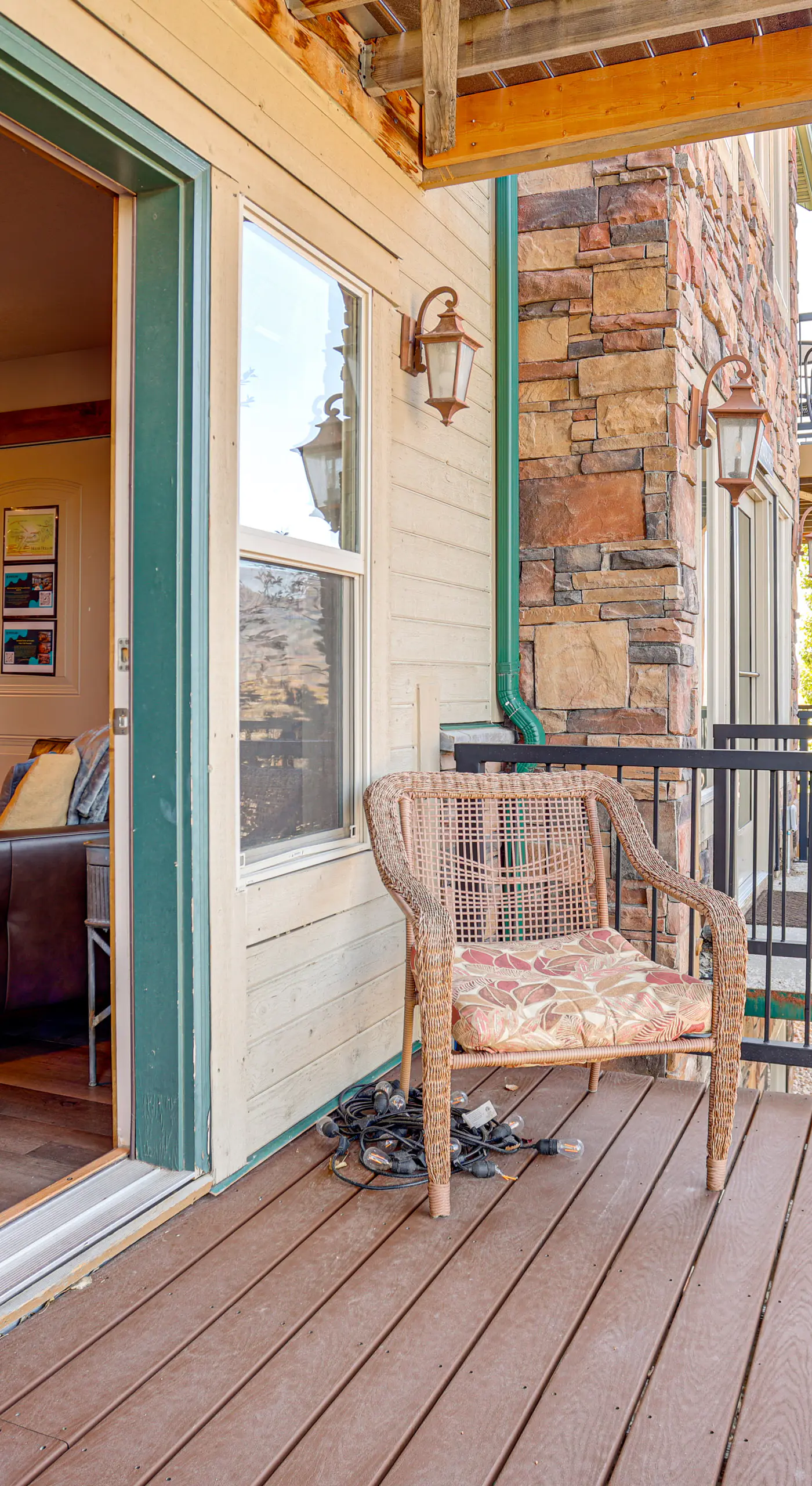 Ski, Hike & Relax: Eden Condo w/ Hot Tub Access