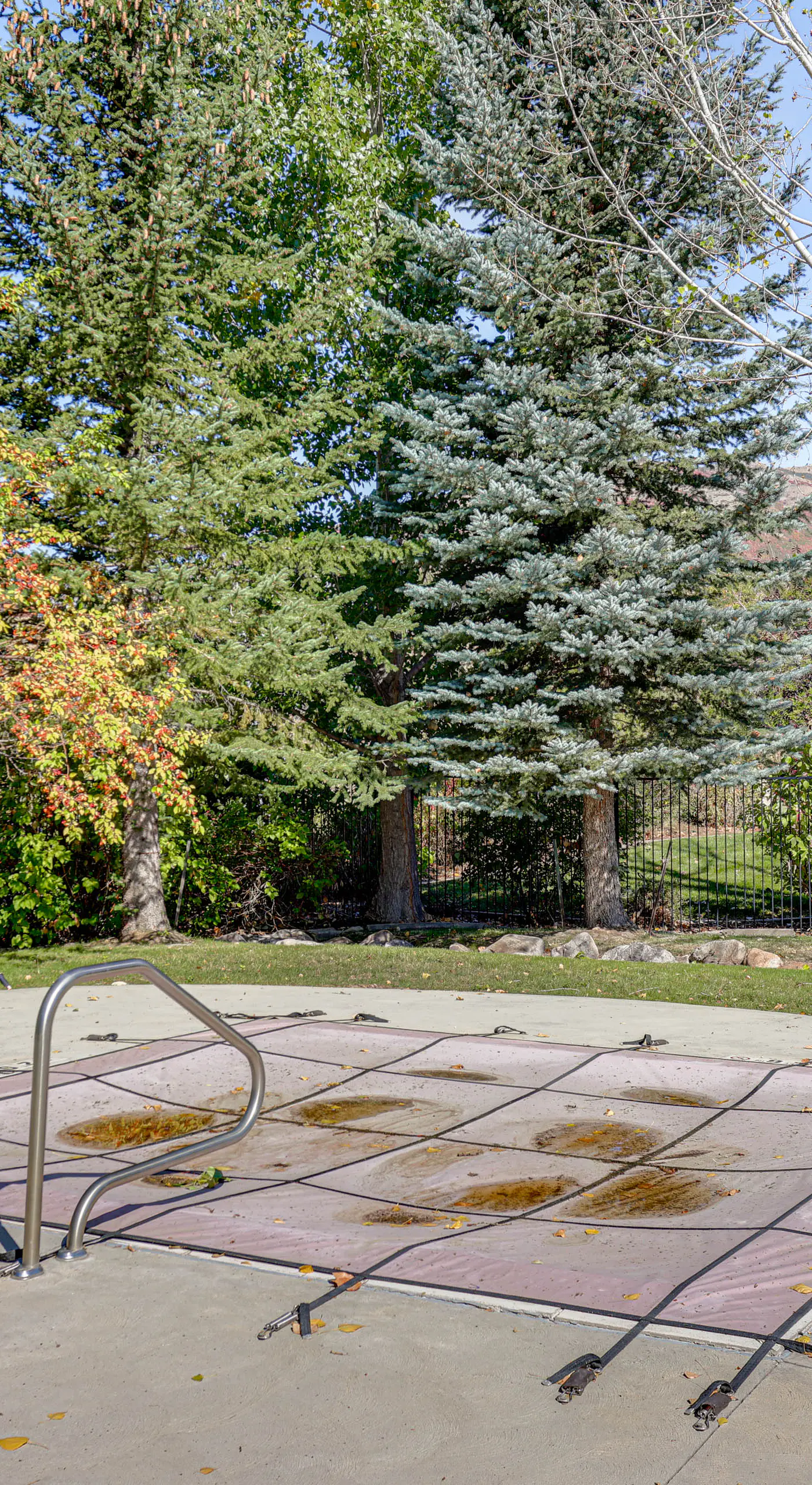 Ski, Hike & Relax: Eden Condo w/ Hot Tub Access