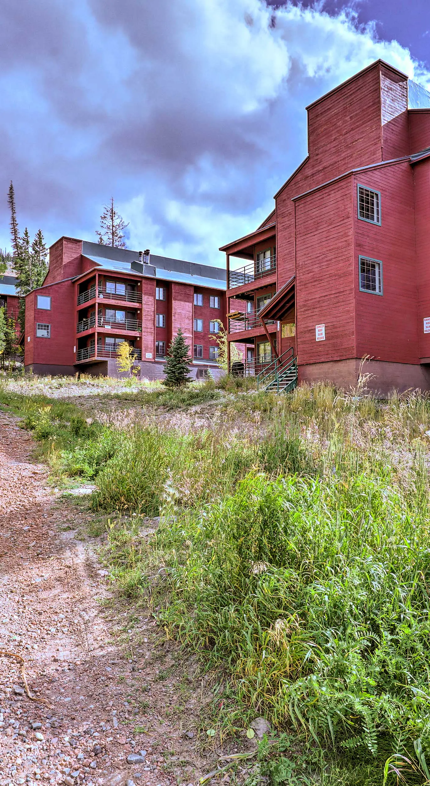 Ski-in/Ski-Out Brian Head Condo w/ Hot Tub Access!