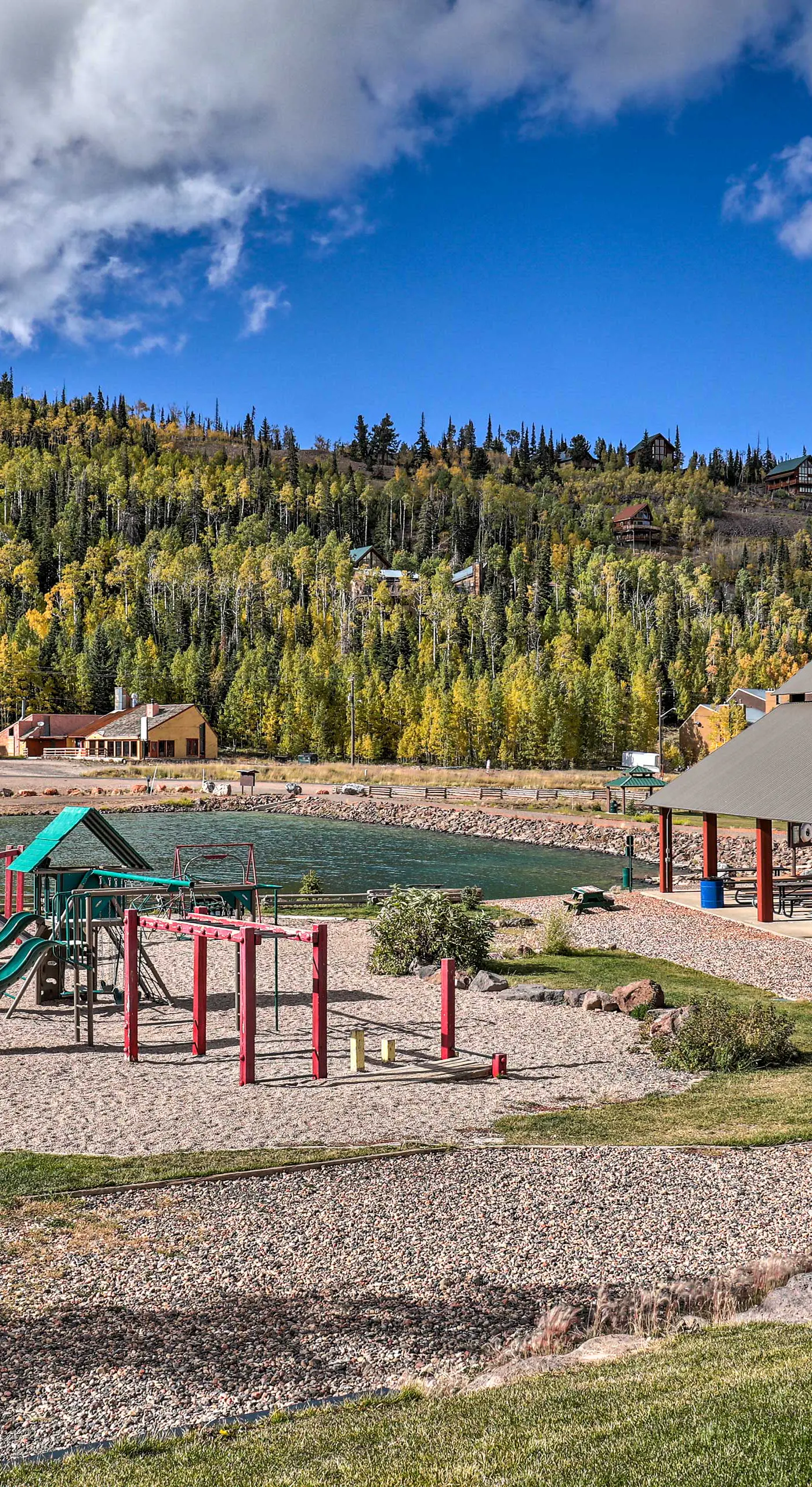 Ski-in/Ski-Out Brian Head Condo w/ Hot Tub Access!