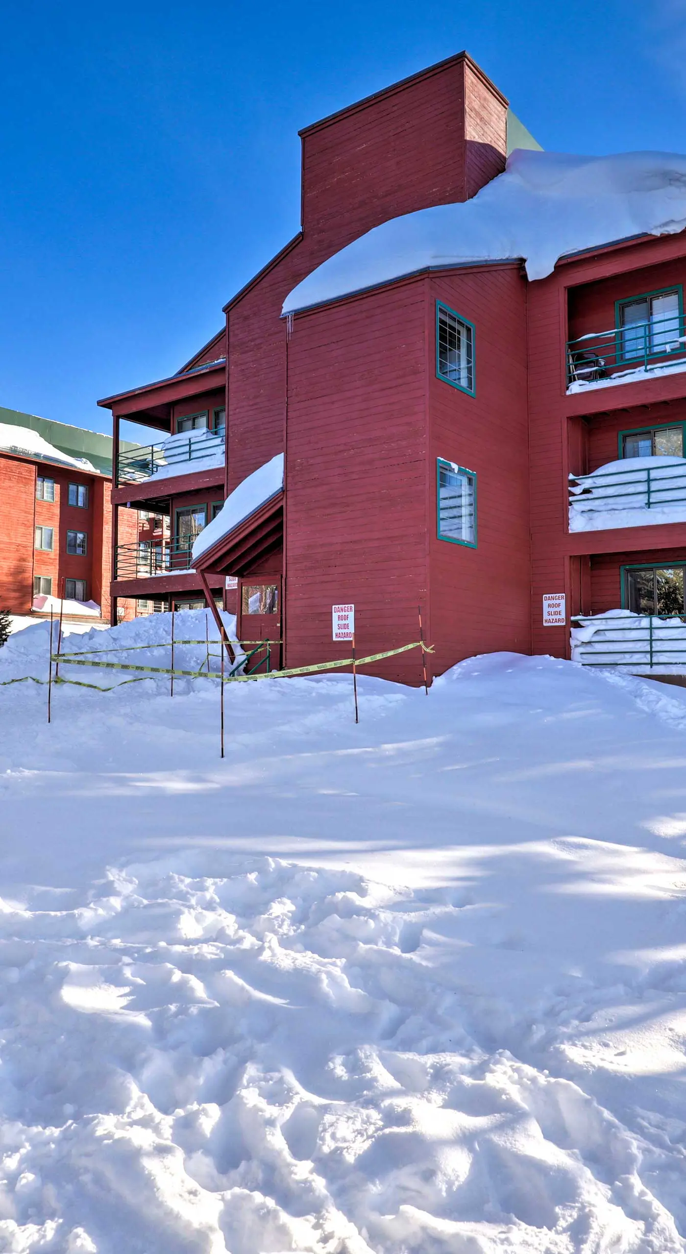 Ski-in/Ski-Out Brian Head Condo w/ Hot Tub Access!