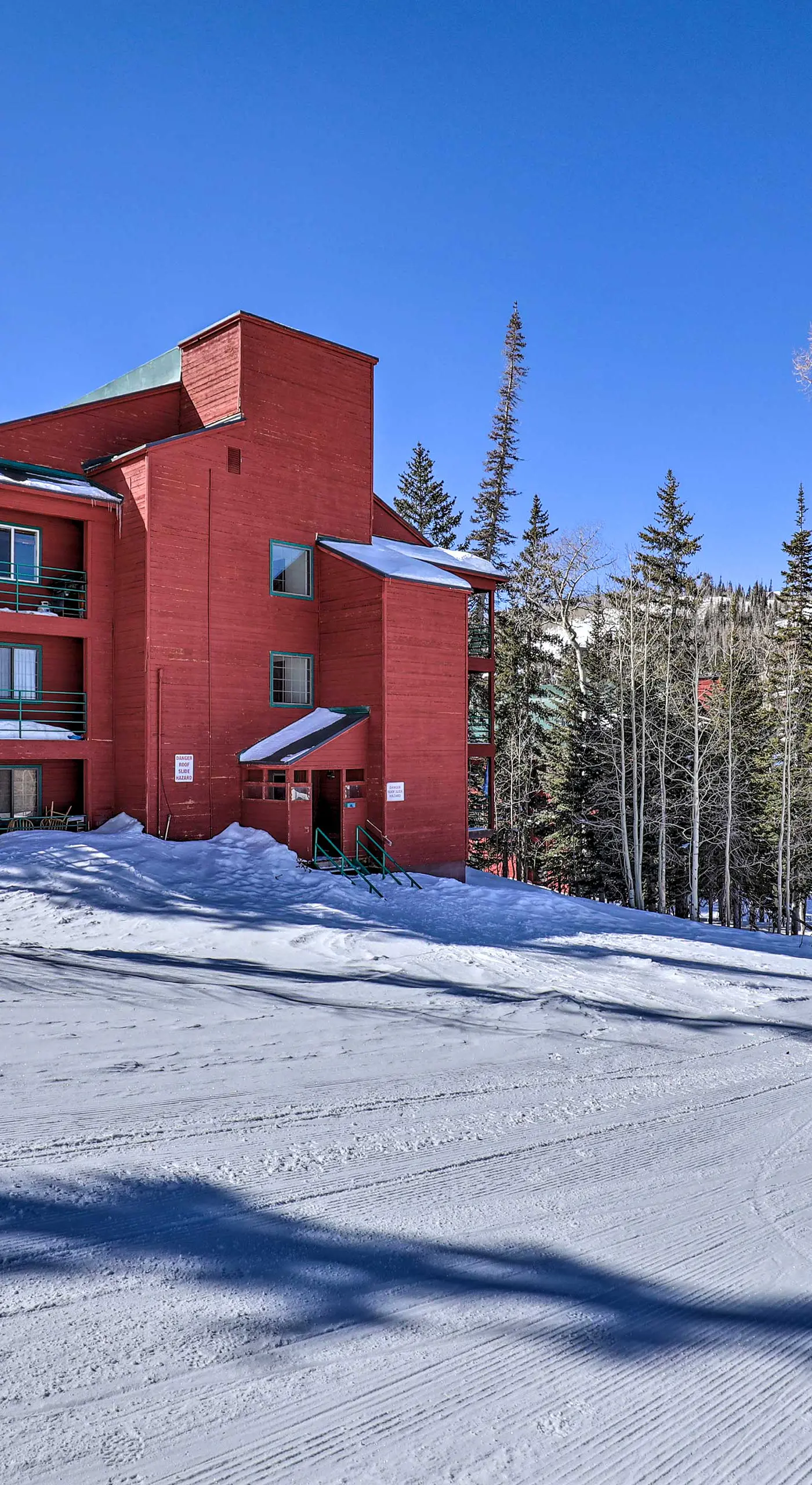 Brian Head Ski-In/Ski-Out Condo w/ Resort Perks!