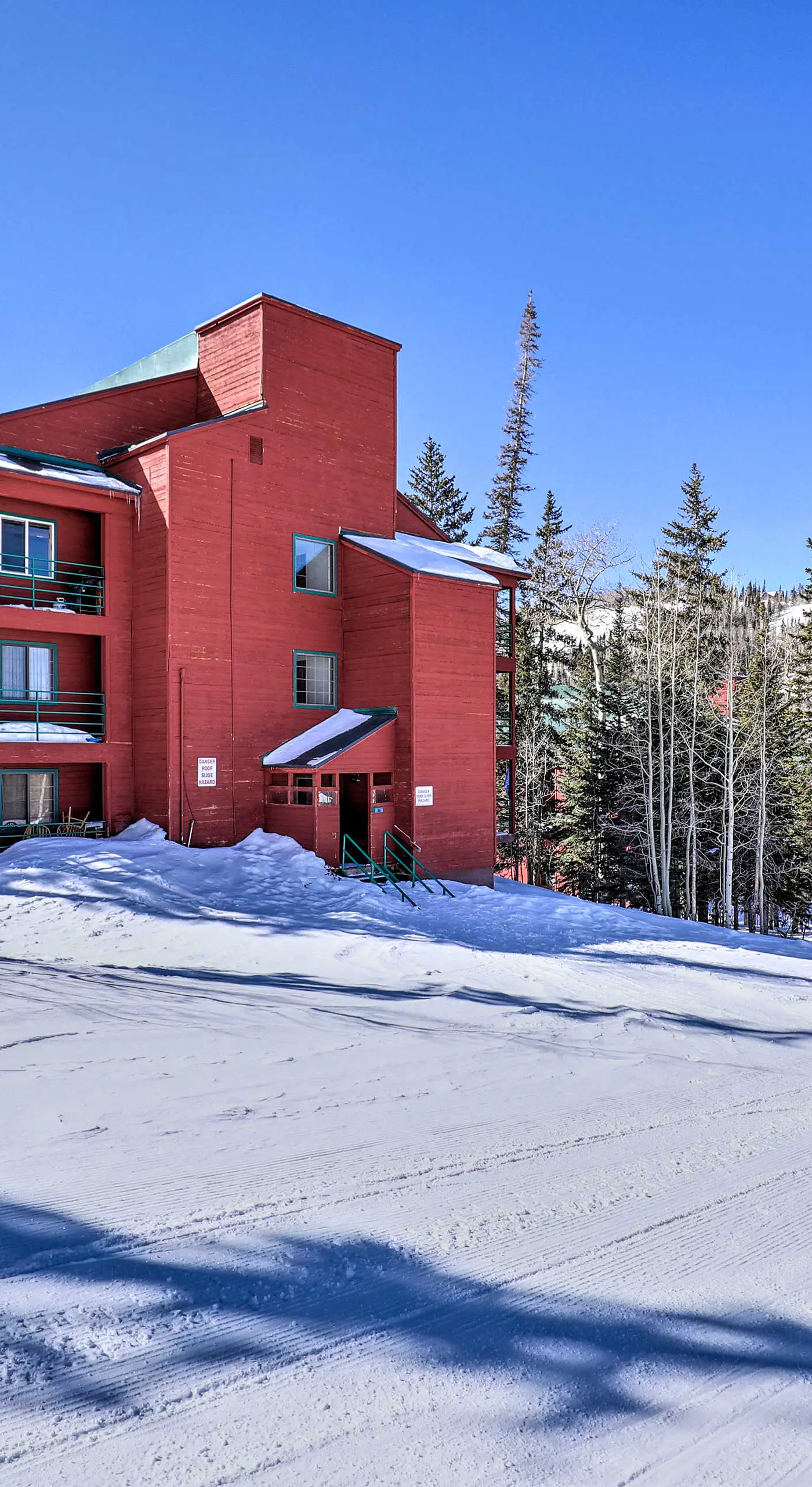 Brian Head Ski-In/Ski-Out Condo w/ Resort Perks!