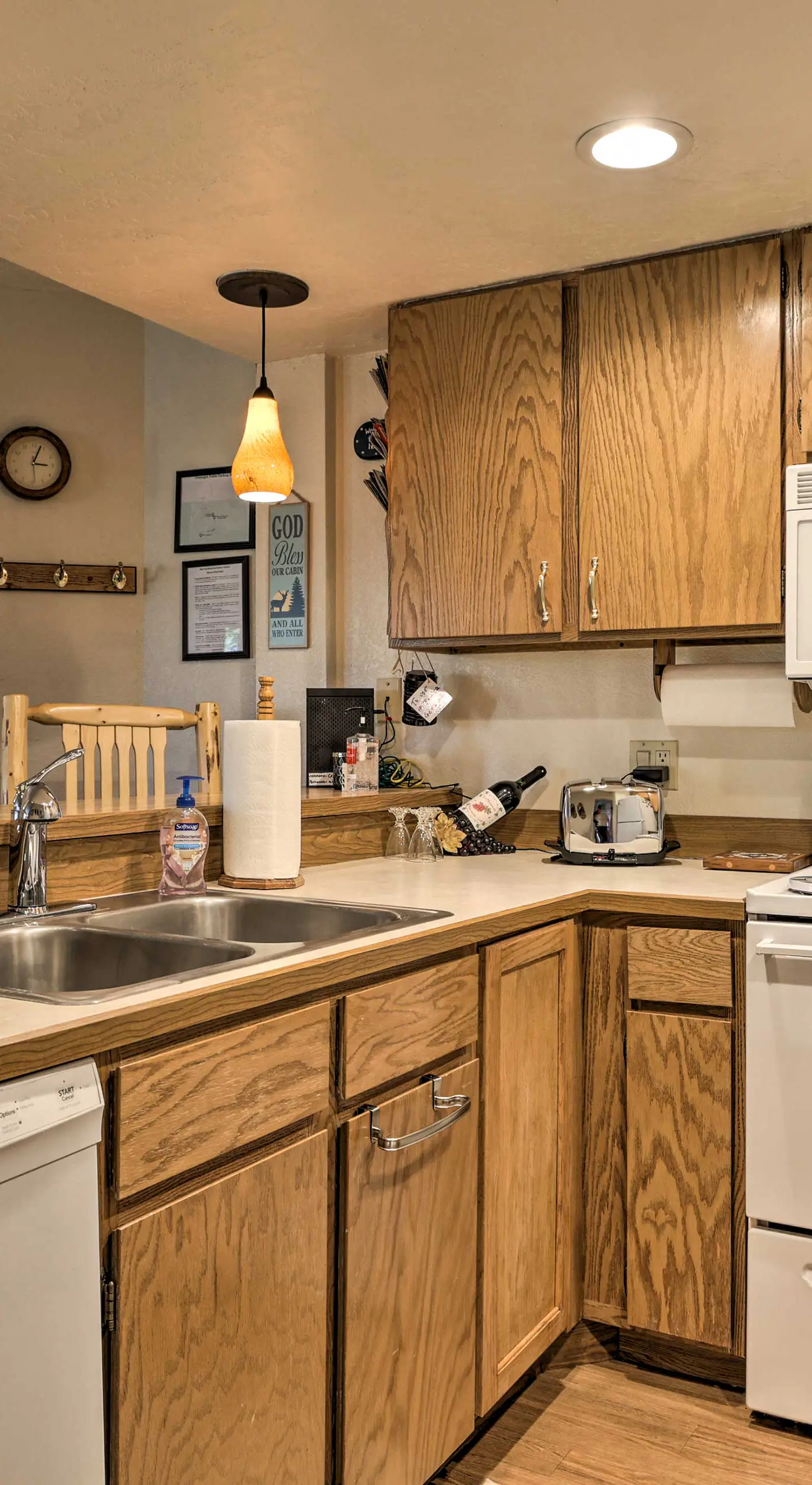 Slopeside Condo with Hot Tub + Game Room Access!