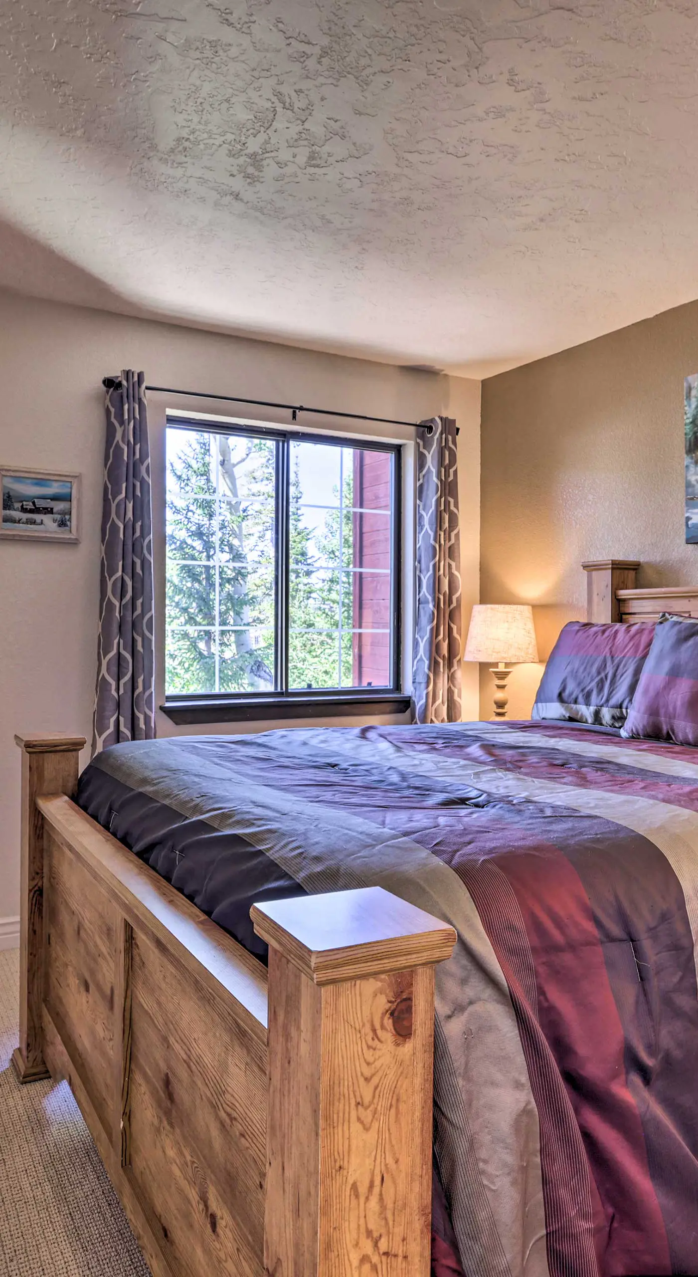 Slopeside Condo with Hot Tub + Game Room Access!
