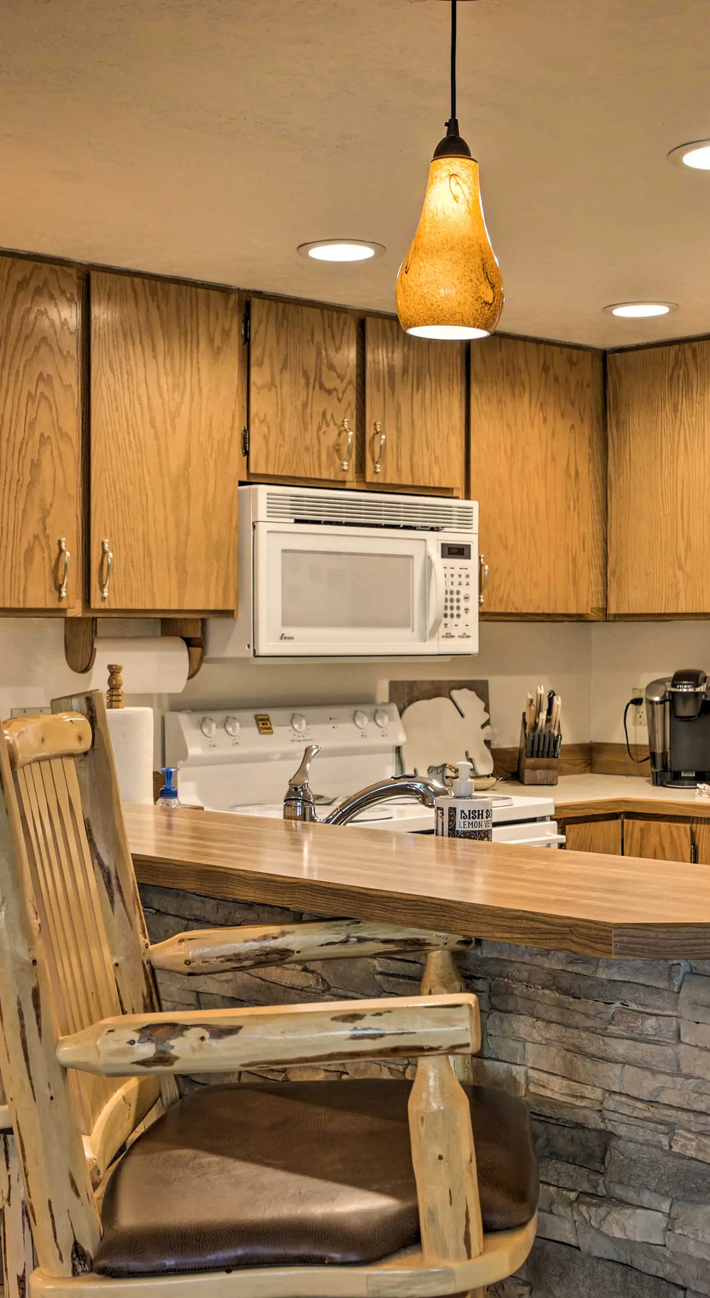 Slopeside Condo with Hot Tub + Game Room Access!