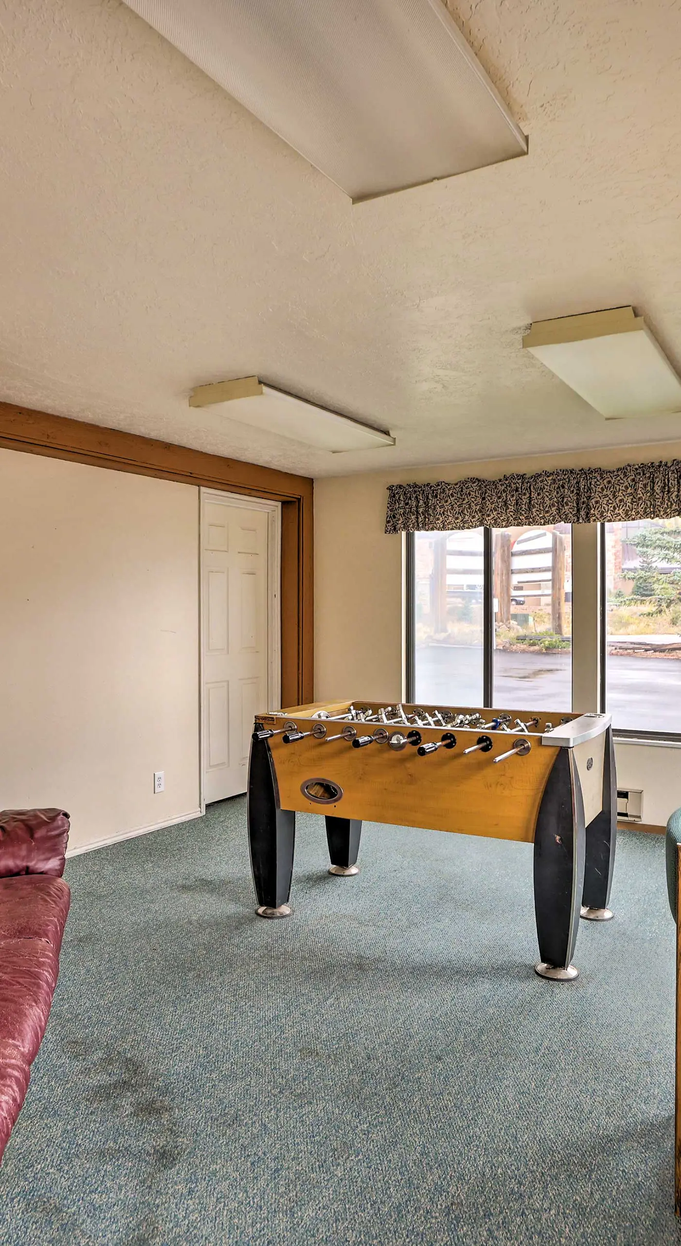 Walk to Brian Head Resort: Cozy Studio w/ Balcony