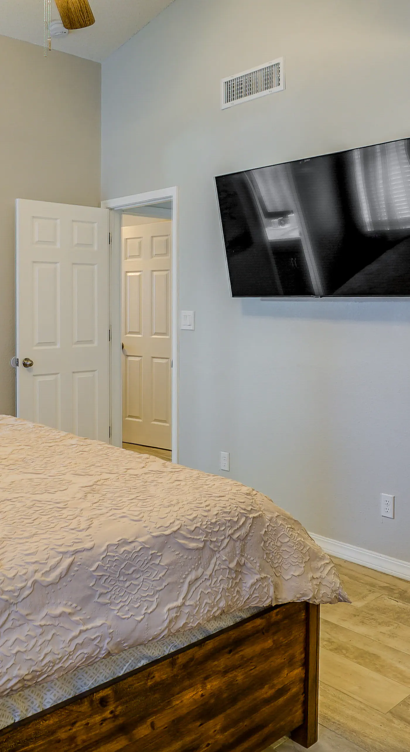 20 Mi to Dtwn El Paso: Pet-Friendly Retreat!
