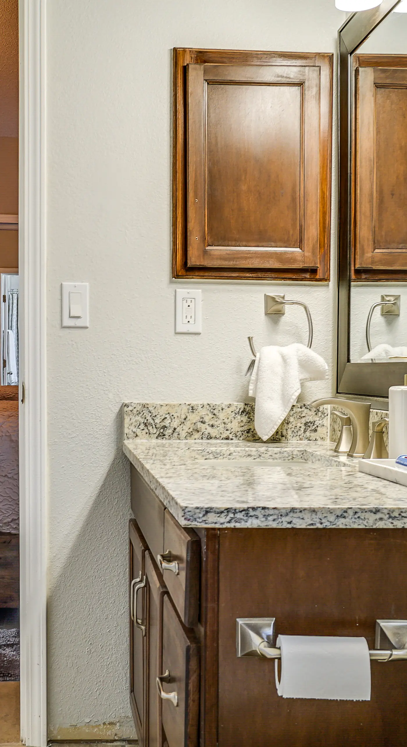 20 Mi to Dtwn El Paso: Pet-Friendly Retreat!