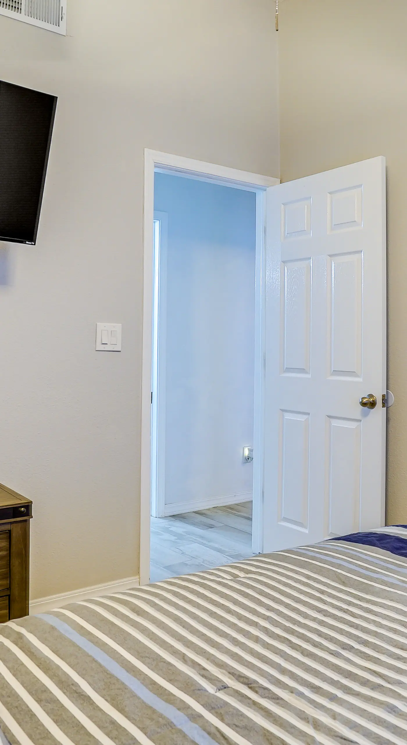 20 Mi to Dtwn El Paso: Pet-Friendly Retreat!