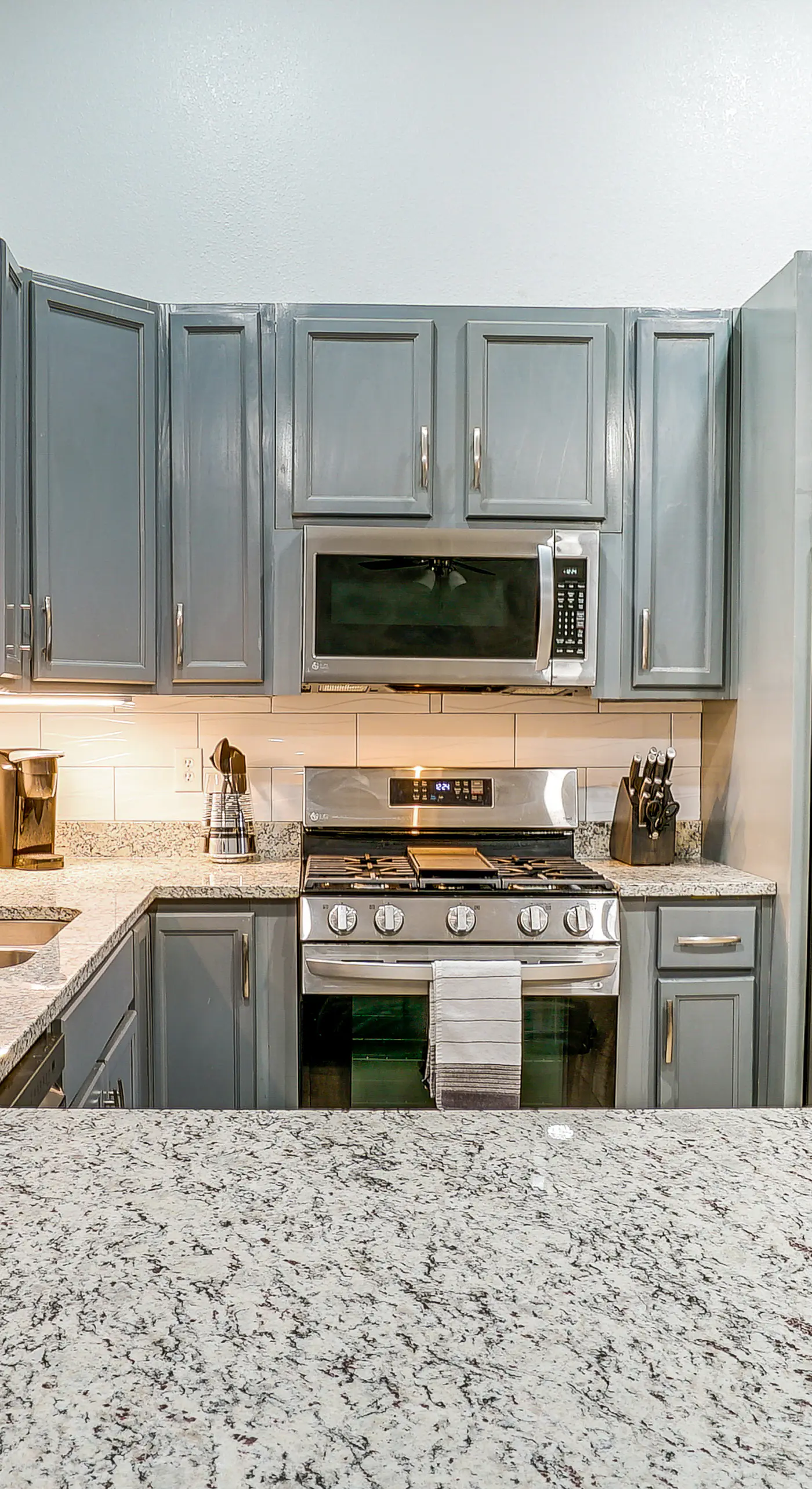 20 Mi to Dtwn El Paso: Pet-Friendly Retreat!