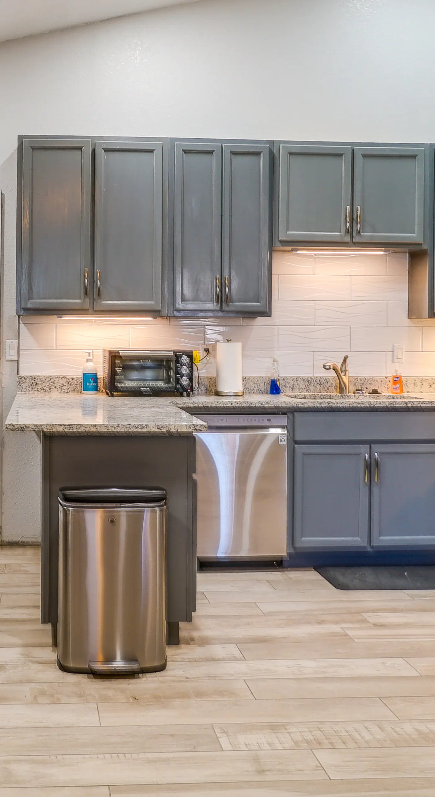 20 Mi to Dtwn El Paso: Pet-Friendly Retreat!
