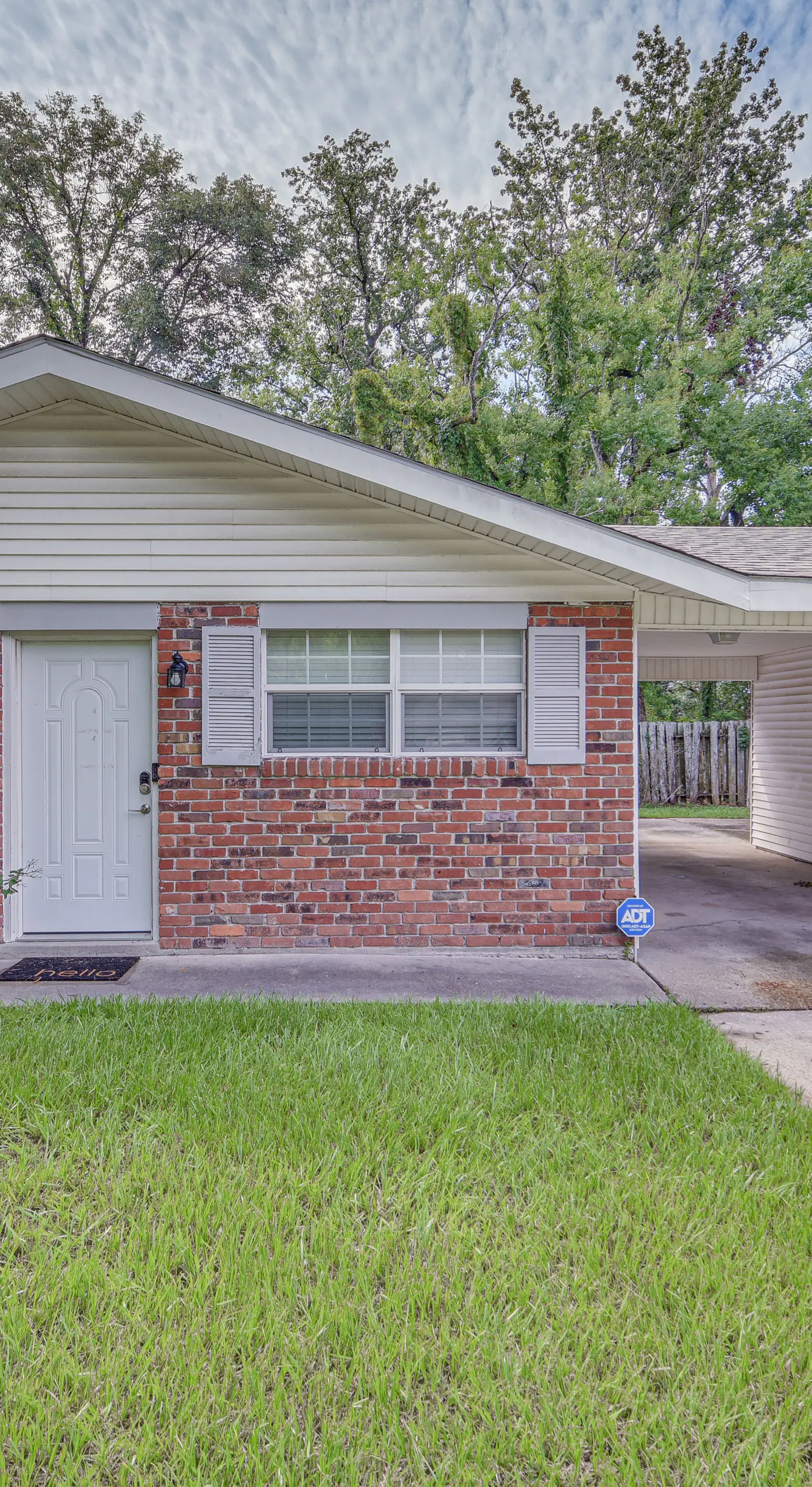 Baton Rouge Home w/ Yard ~ 14 Mi to Downtown!