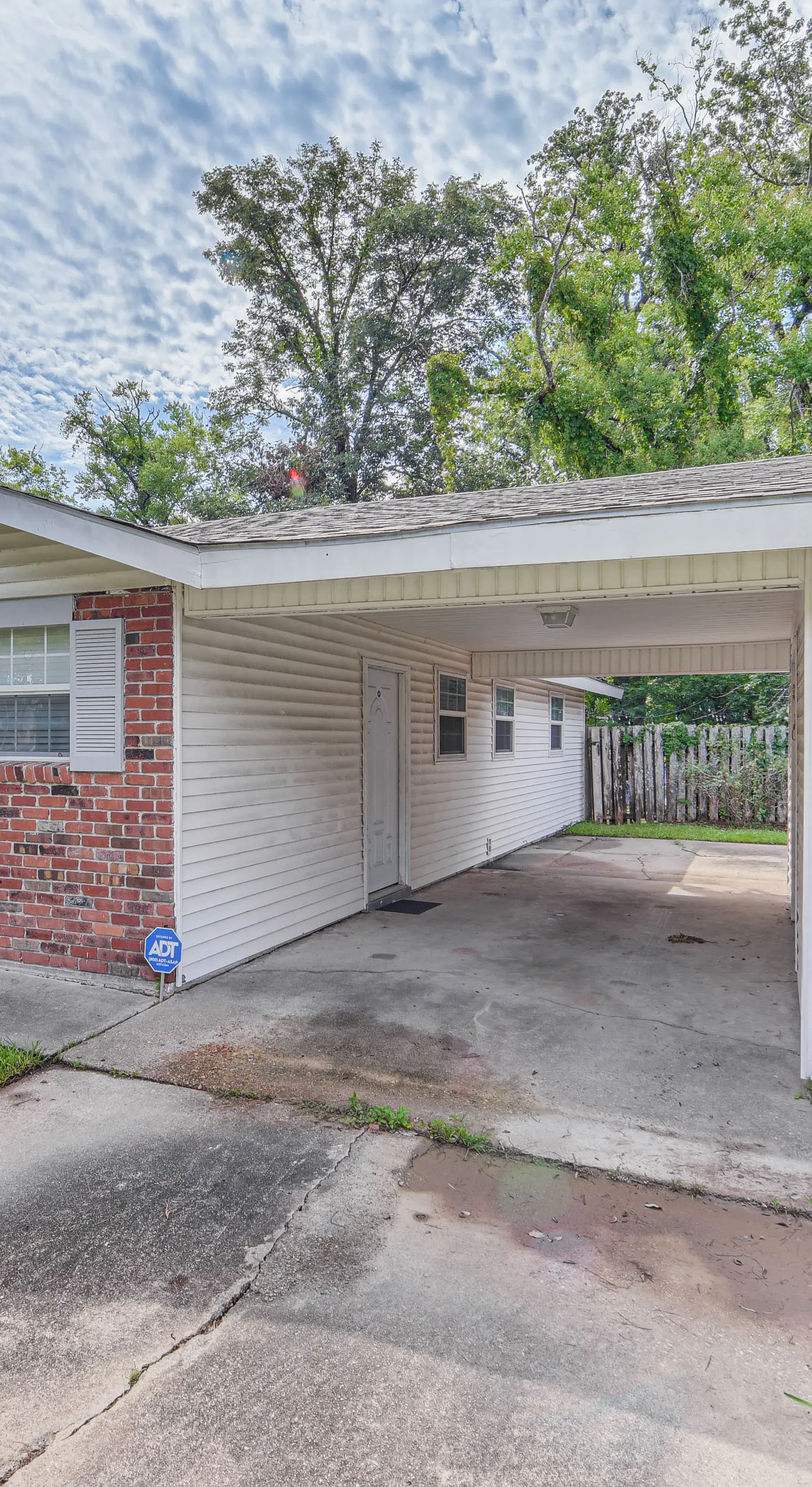 Baton Rouge Home w/ Yard ~ 14 Mi to Downtown!