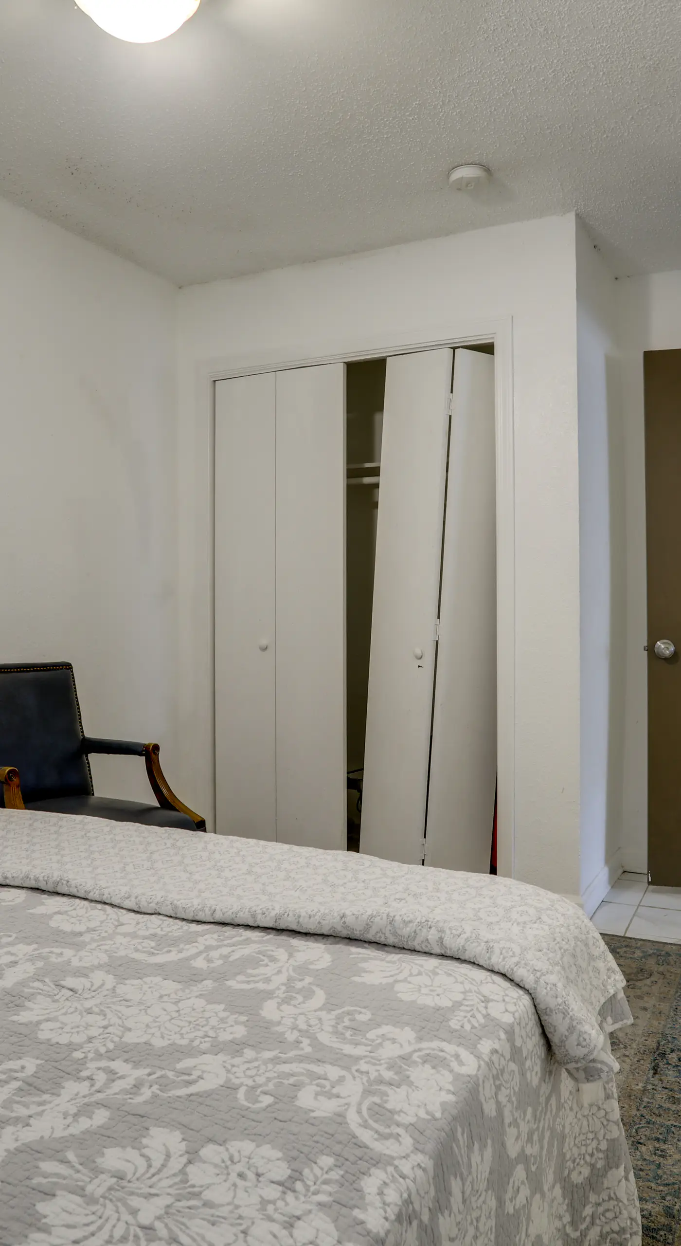 Walk to LSU Campus & Bars! Condo w/ Community Pool