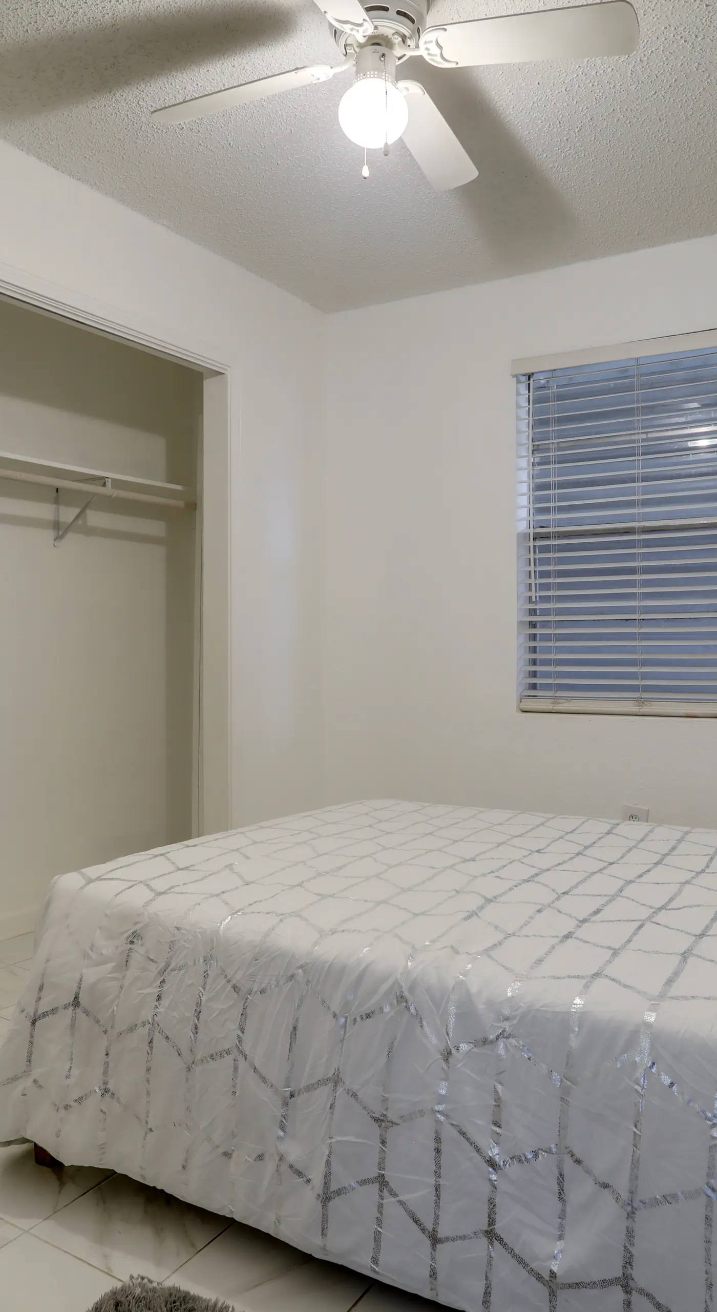 Walk to LSU Campus & Bars! Condo w/ Community Pool