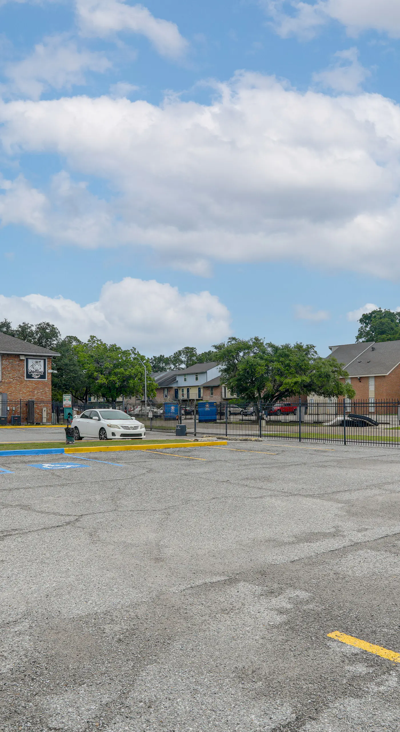 Walk to LSU Campus & Bars! Condo w/ Community Pool