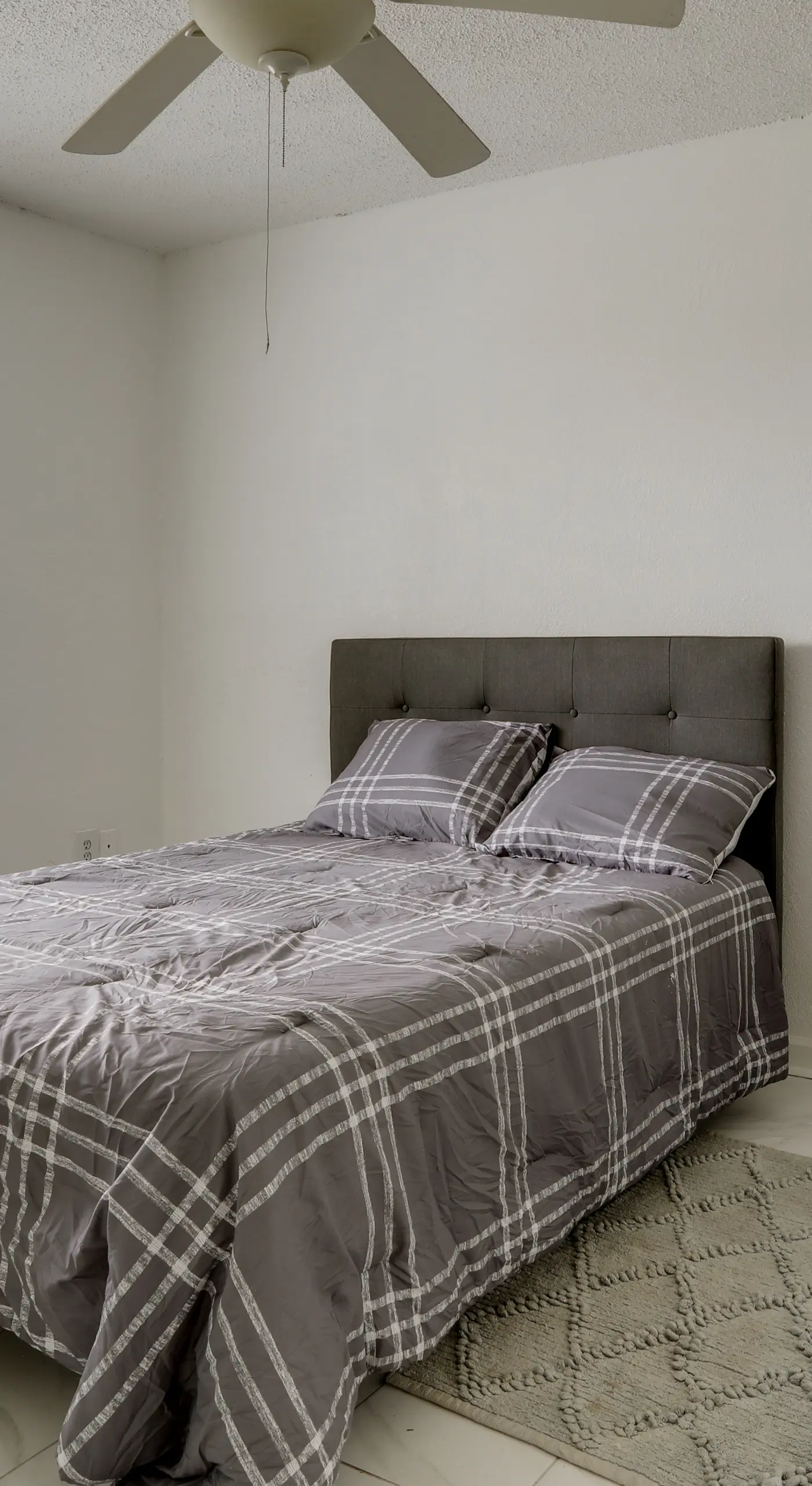 Walk to LSU Campus & Bars! Condo w/ Community Pool