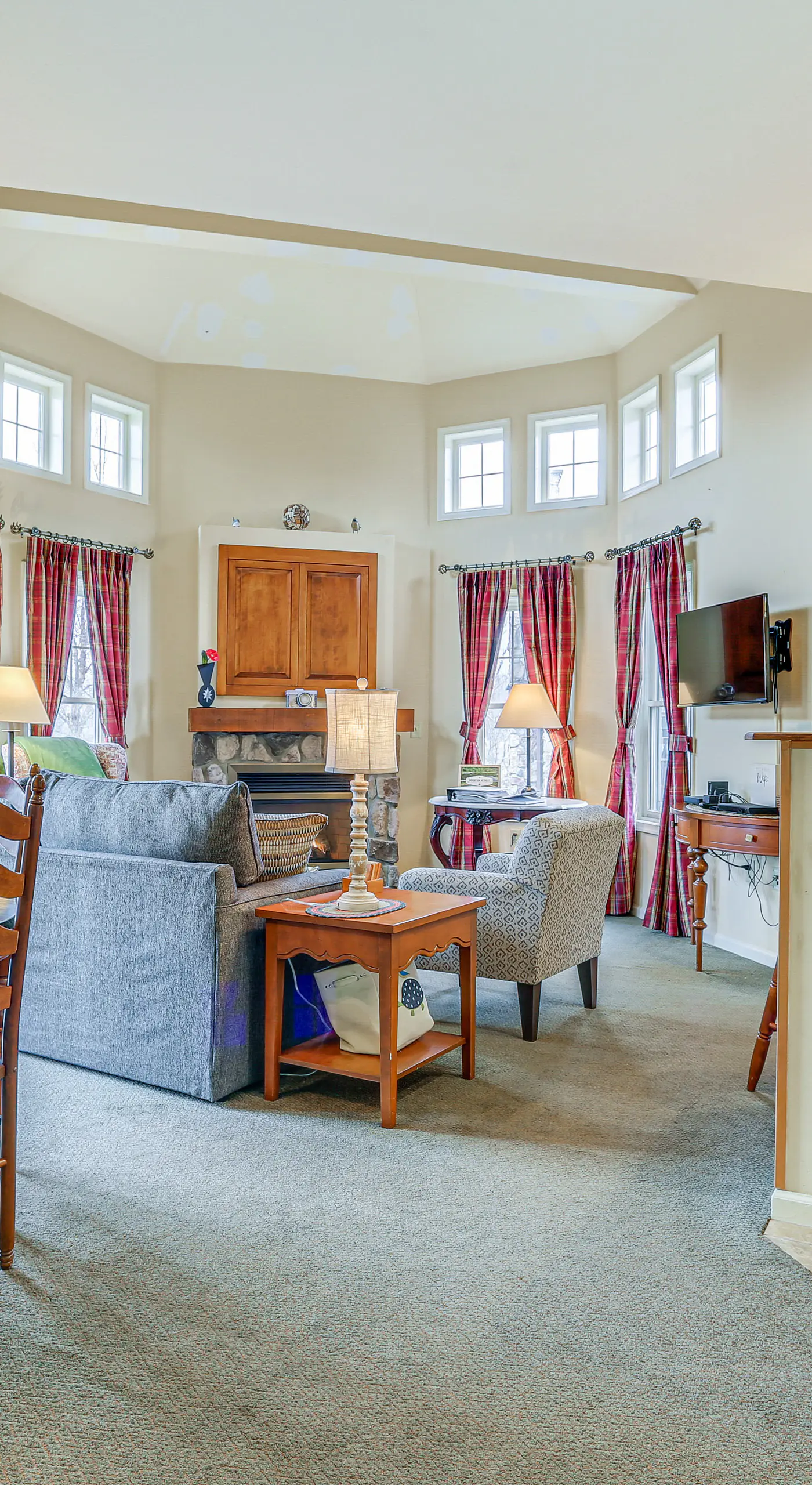 Spacious Condo w/ View < 1 Mi to Mtn Creek Resort!
