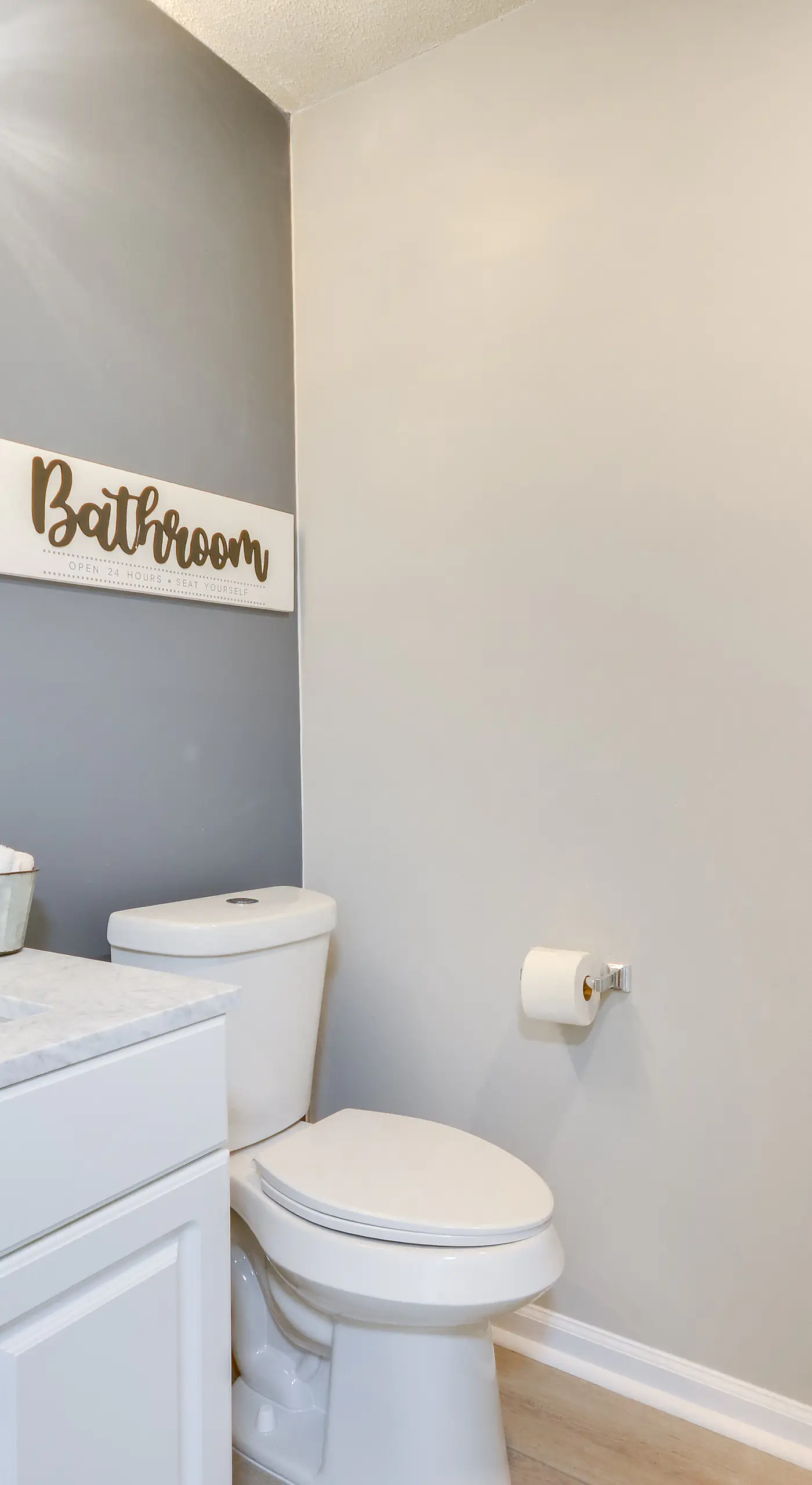 9 Mi to UNCG & Dtwn: Suburban Family Condo