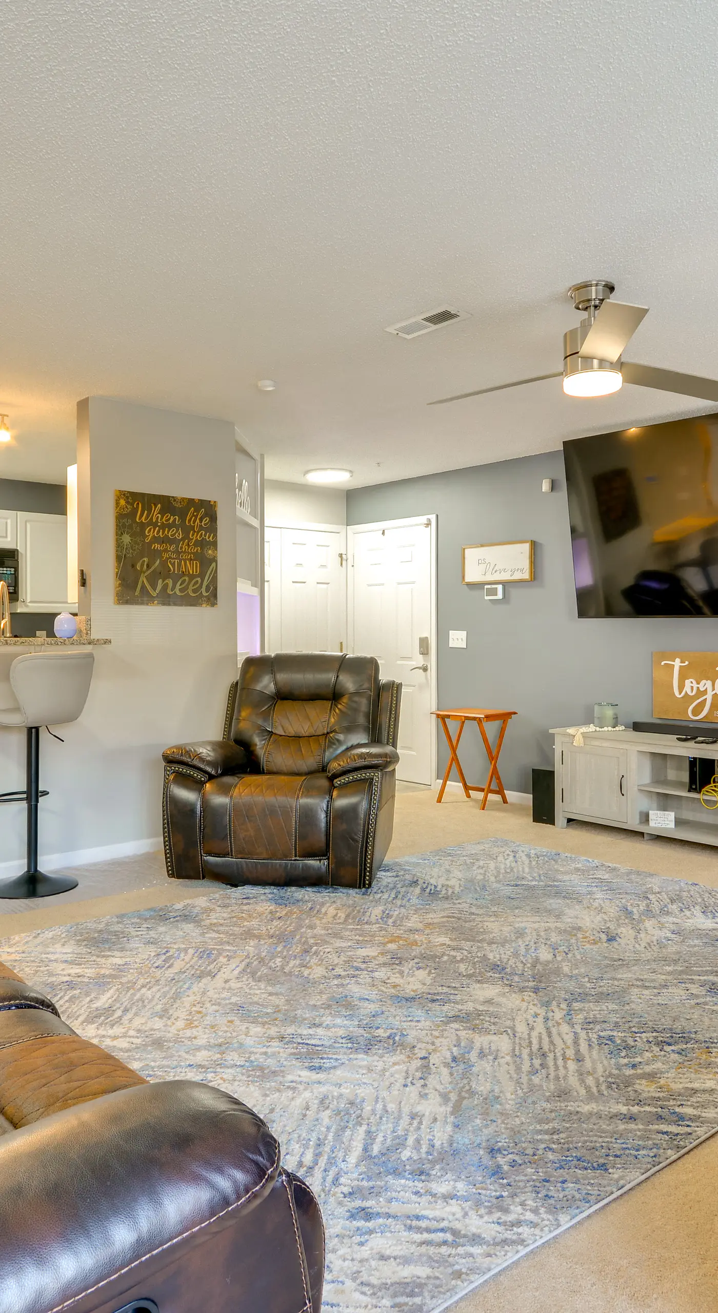 9 Mi to UNCG & Dtwn: Suburban Family Condo