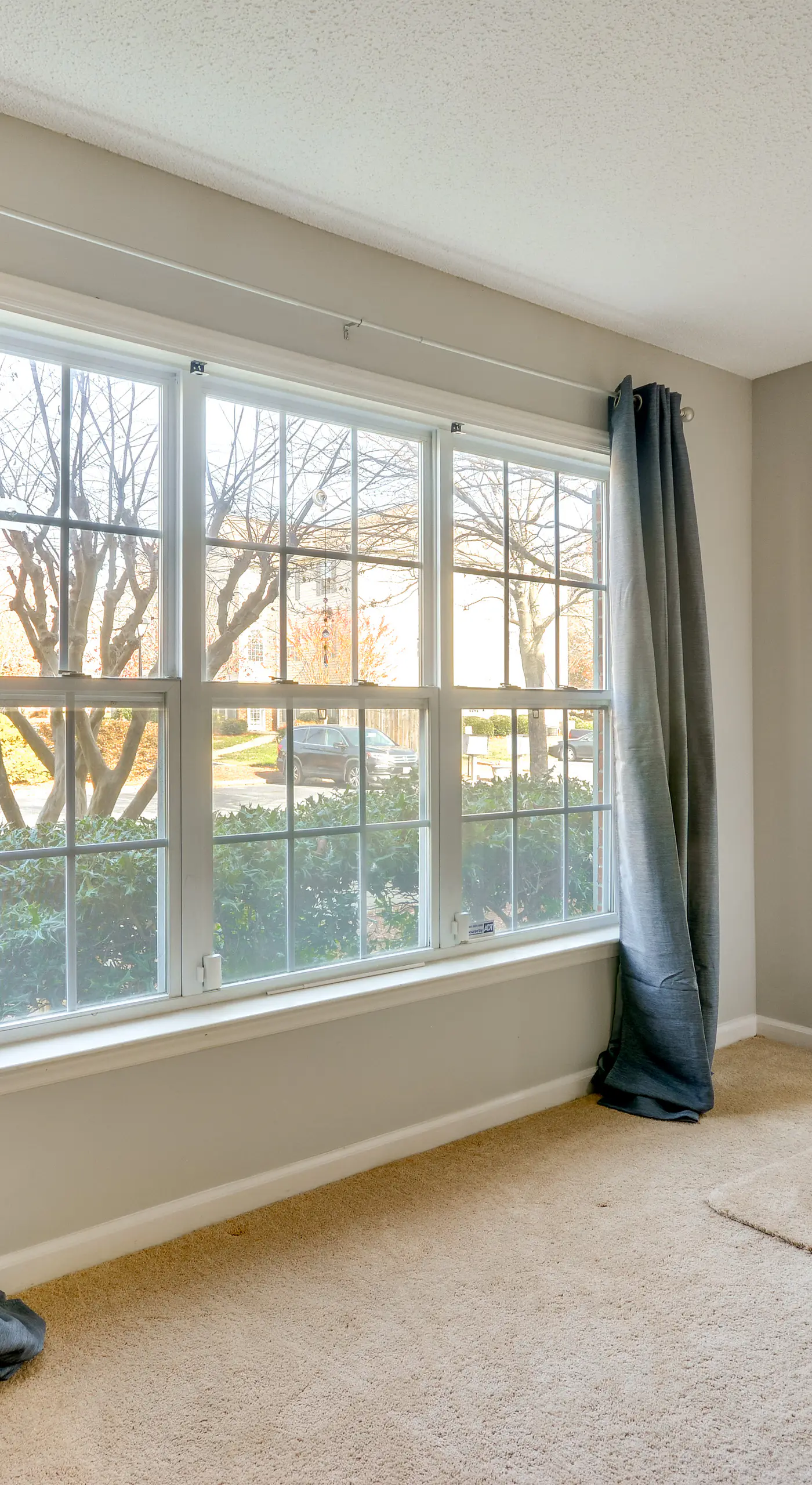 9 Mi to UNCG & Dtwn: Suburban Family Condo