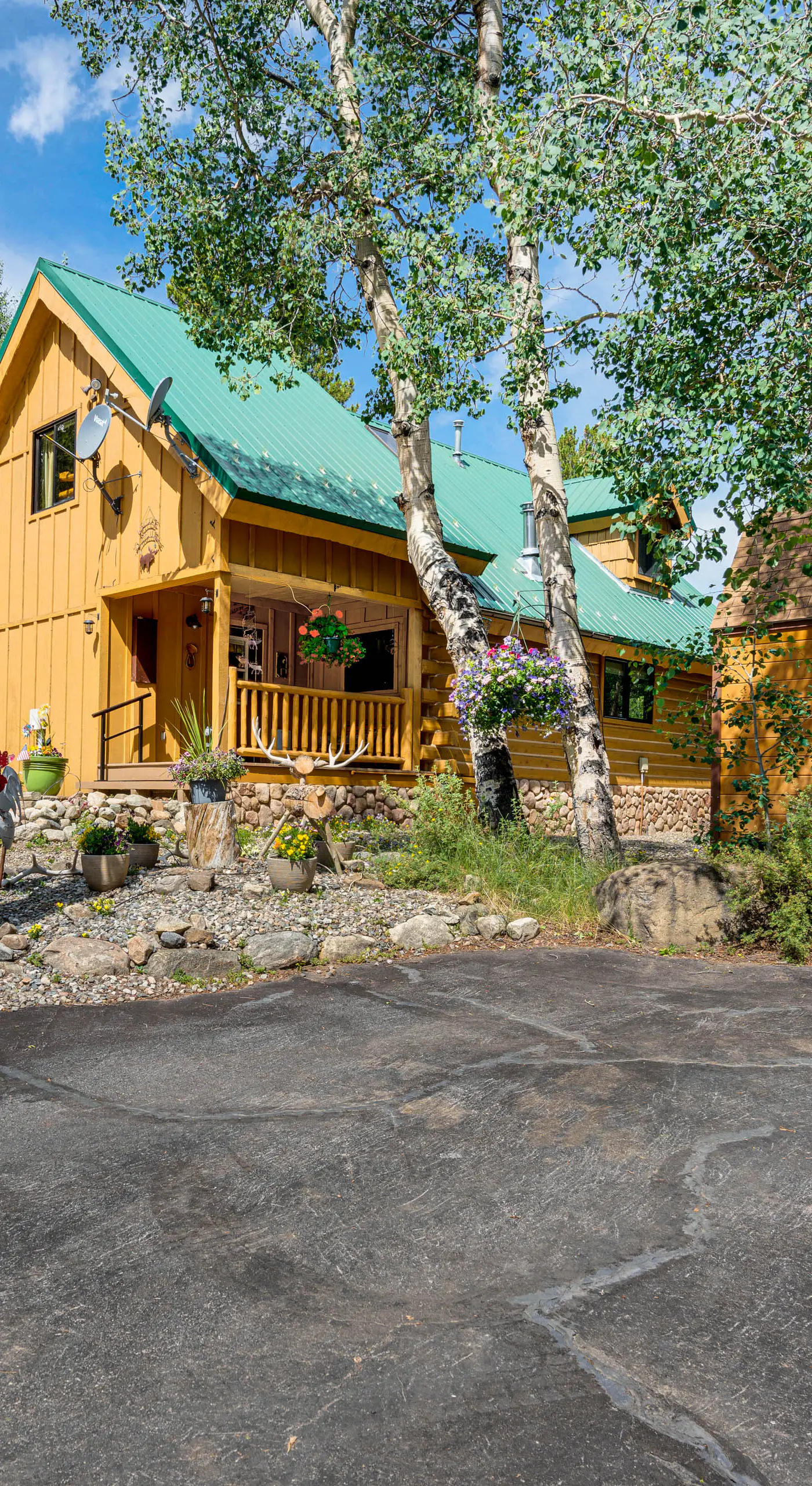 24STR-00023 Fairplay Cabin w/ Hot Tub on 4 Acres!