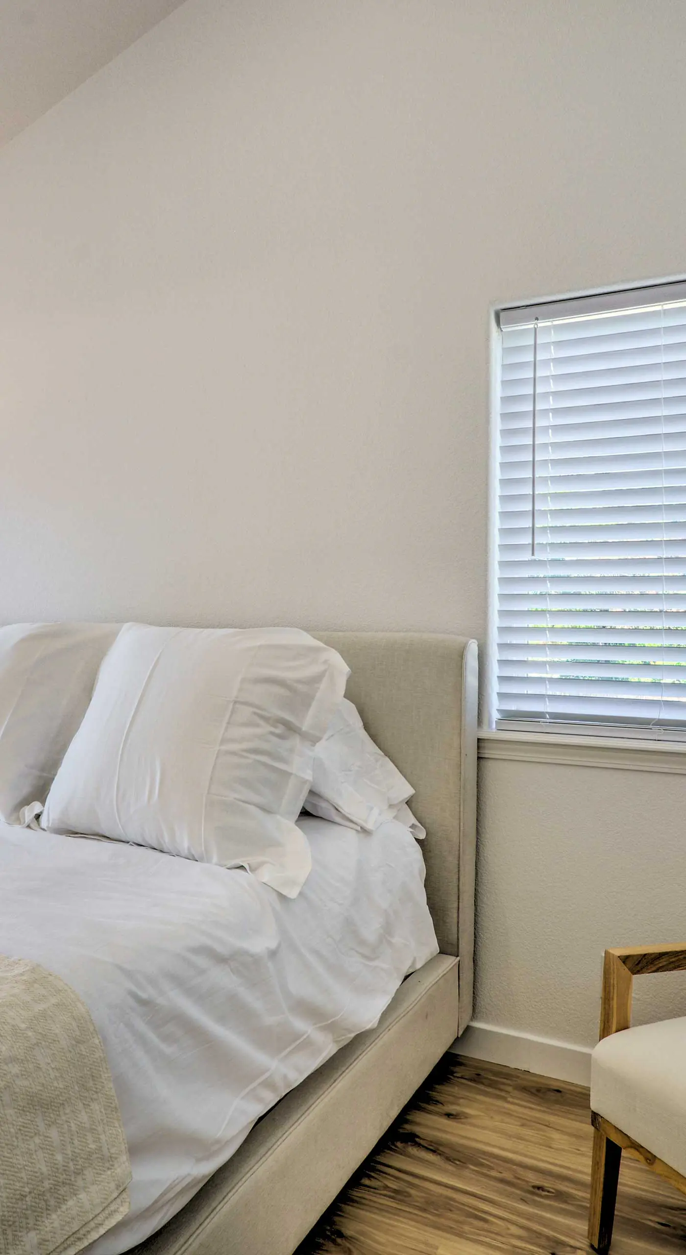 Close to Parks & Brews: Sunny Grants Pass Apt!