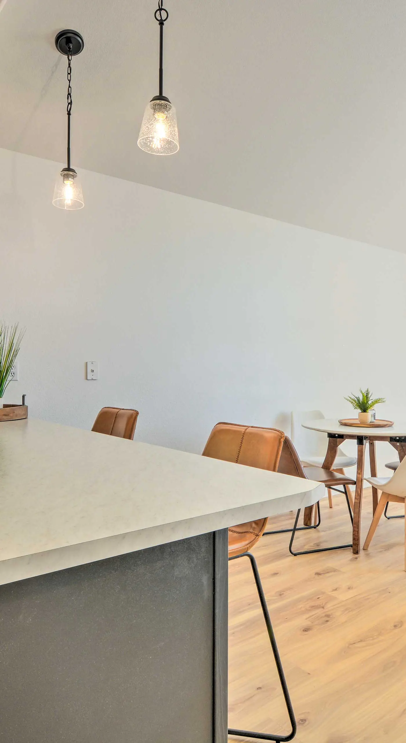 Close to Parks & Brews: Sunny Grants Pass Apt!