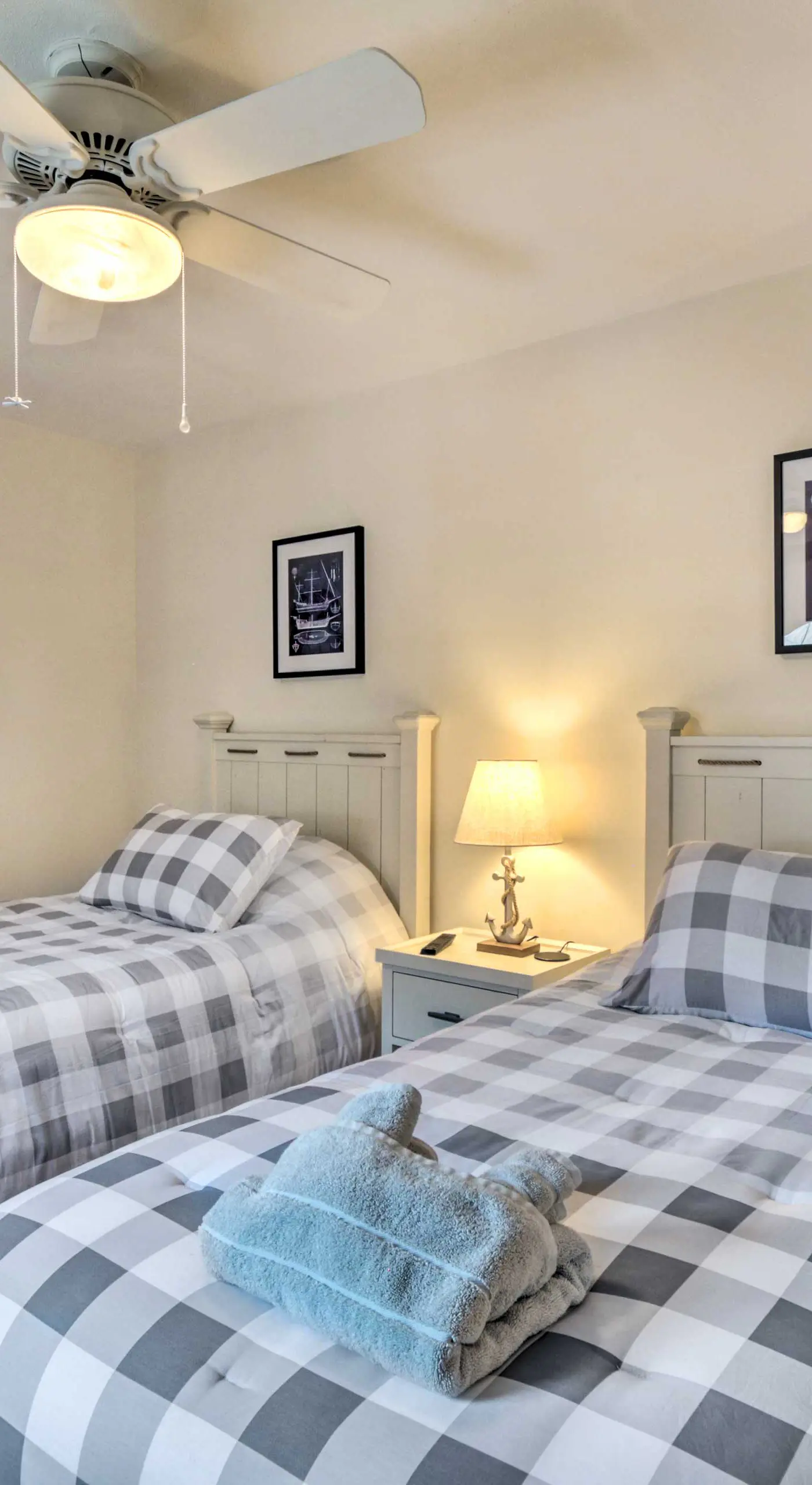 Walkable New Haven Retreat w/ Ocean Views!