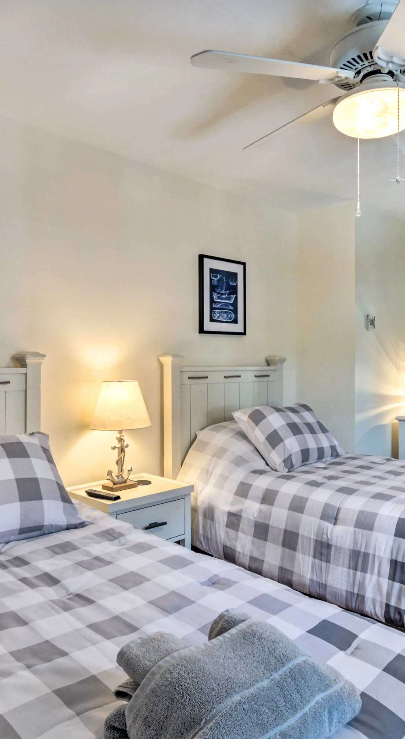 Walkable New Haven Retreat w/ Ocean Views!