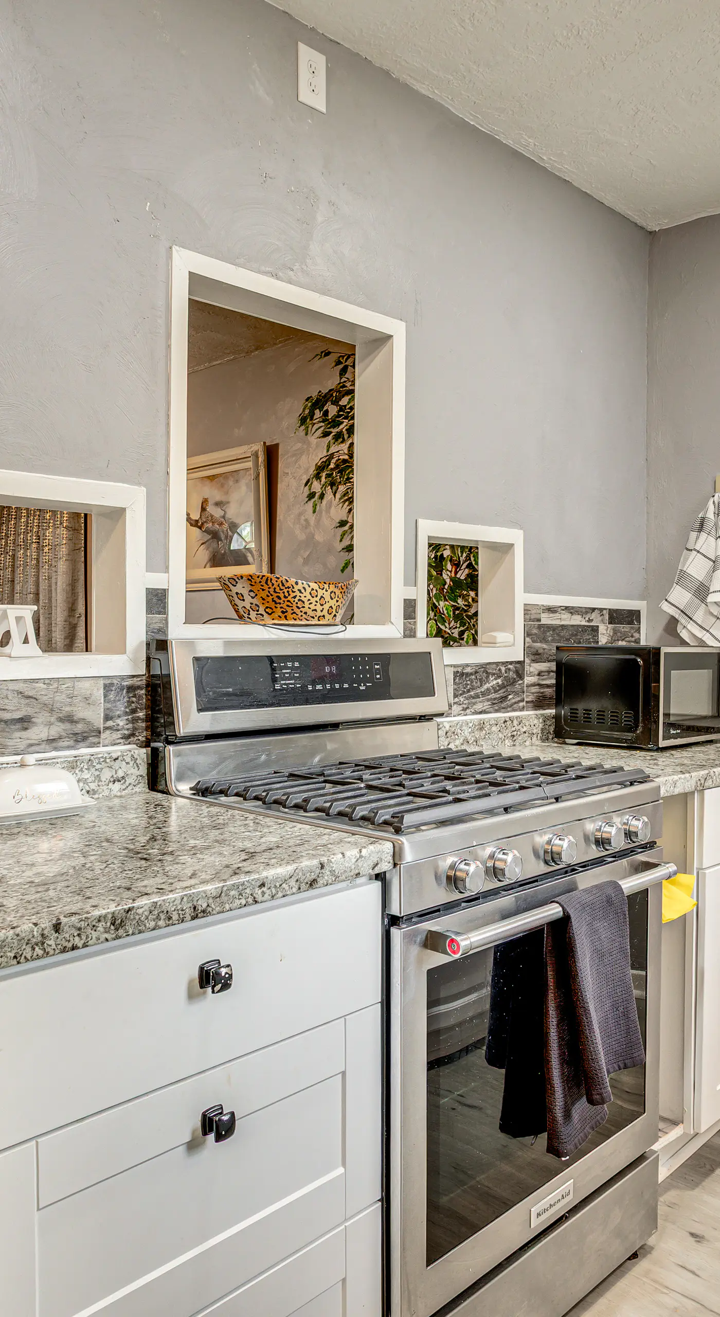 Dog-Friendly Extended Stay, 3 Mi to Dtwn OKC!