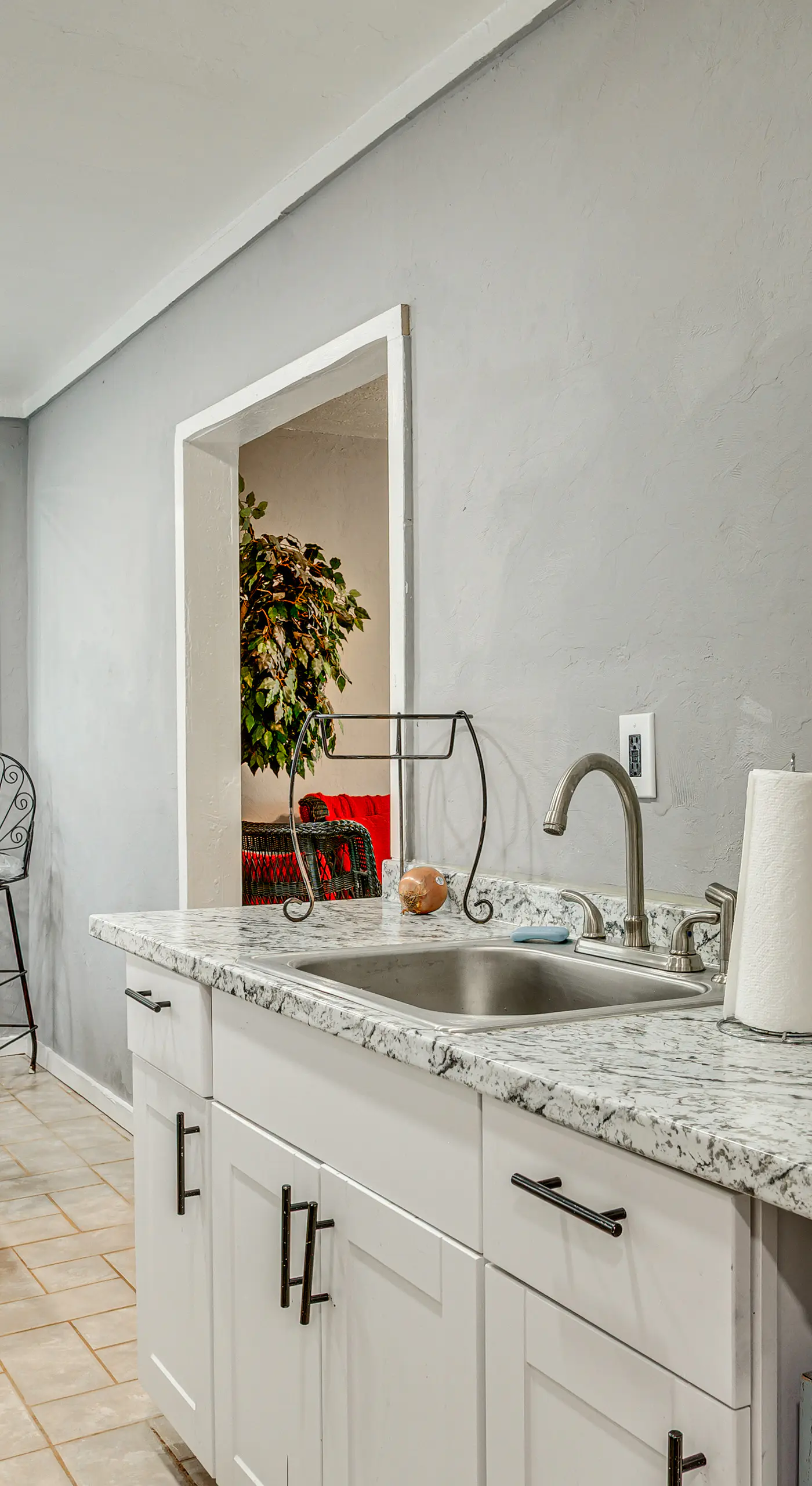 Dog-Friendly Extended Stay, 3 Mi to Dtwn OKC!