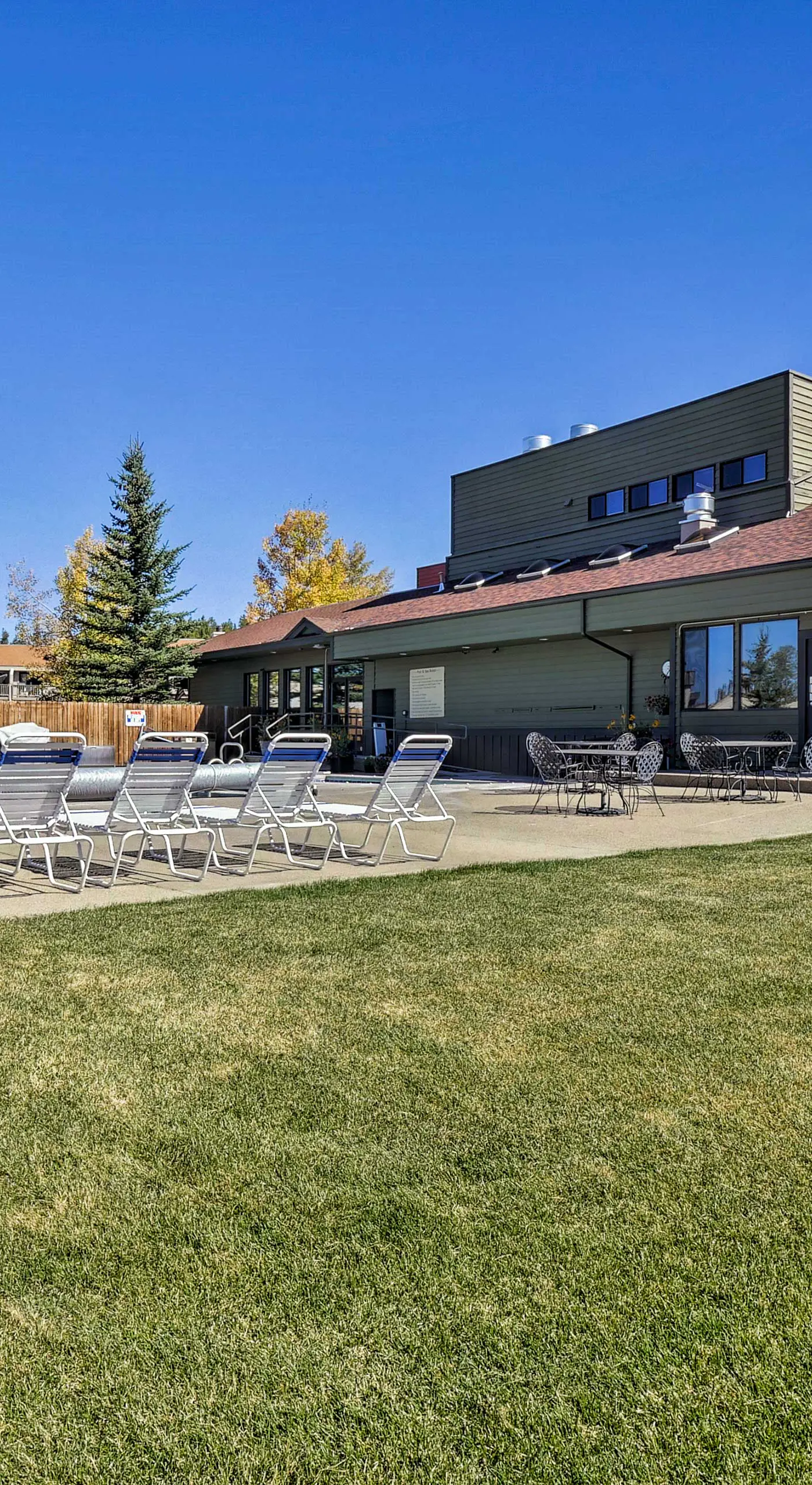 Family-Friendly Fraser Condo w/ Heated Pool Access
