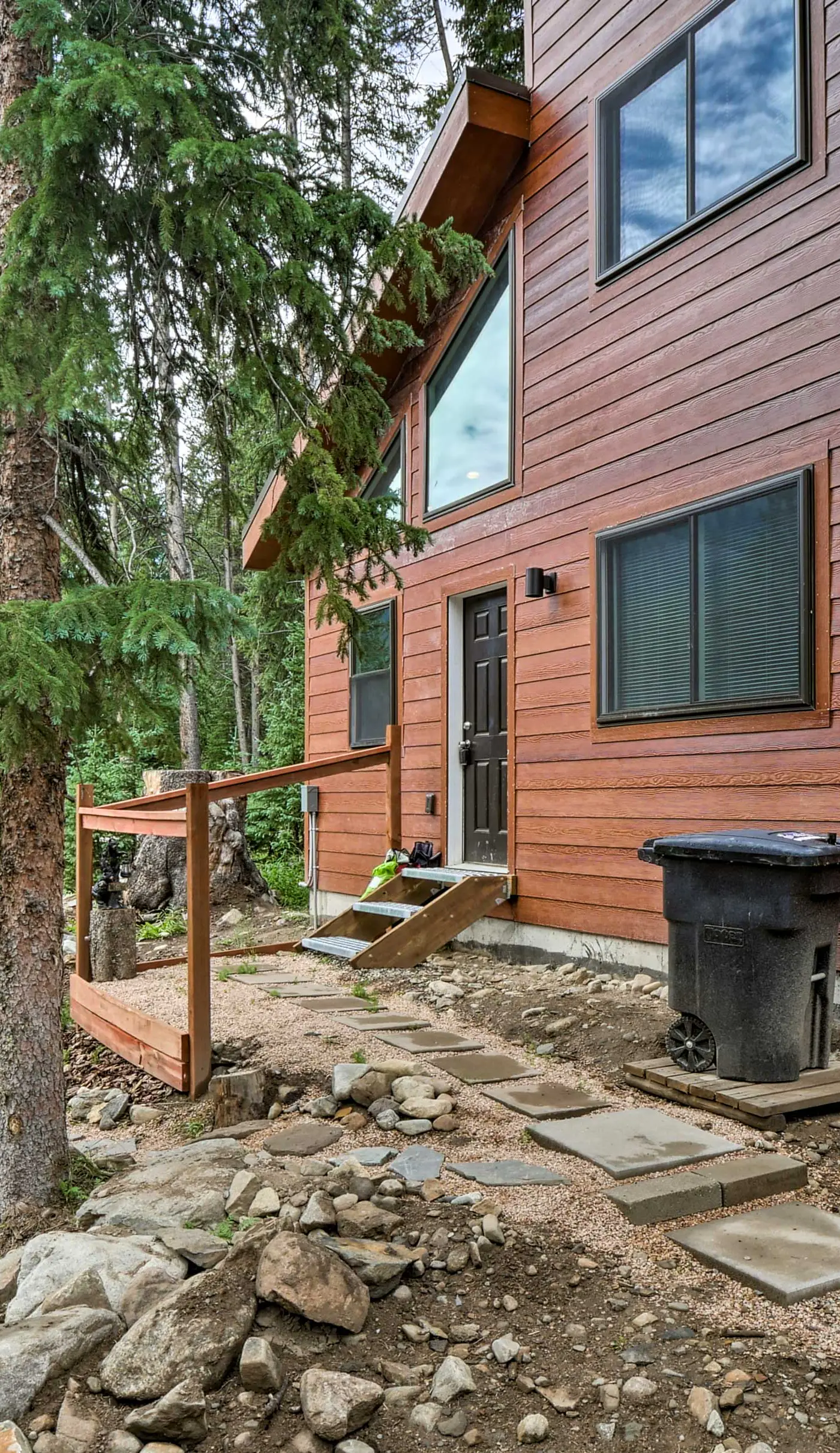 5 Mi to Ski Resort: Mtn-View Breck Home w/ Hot Tub