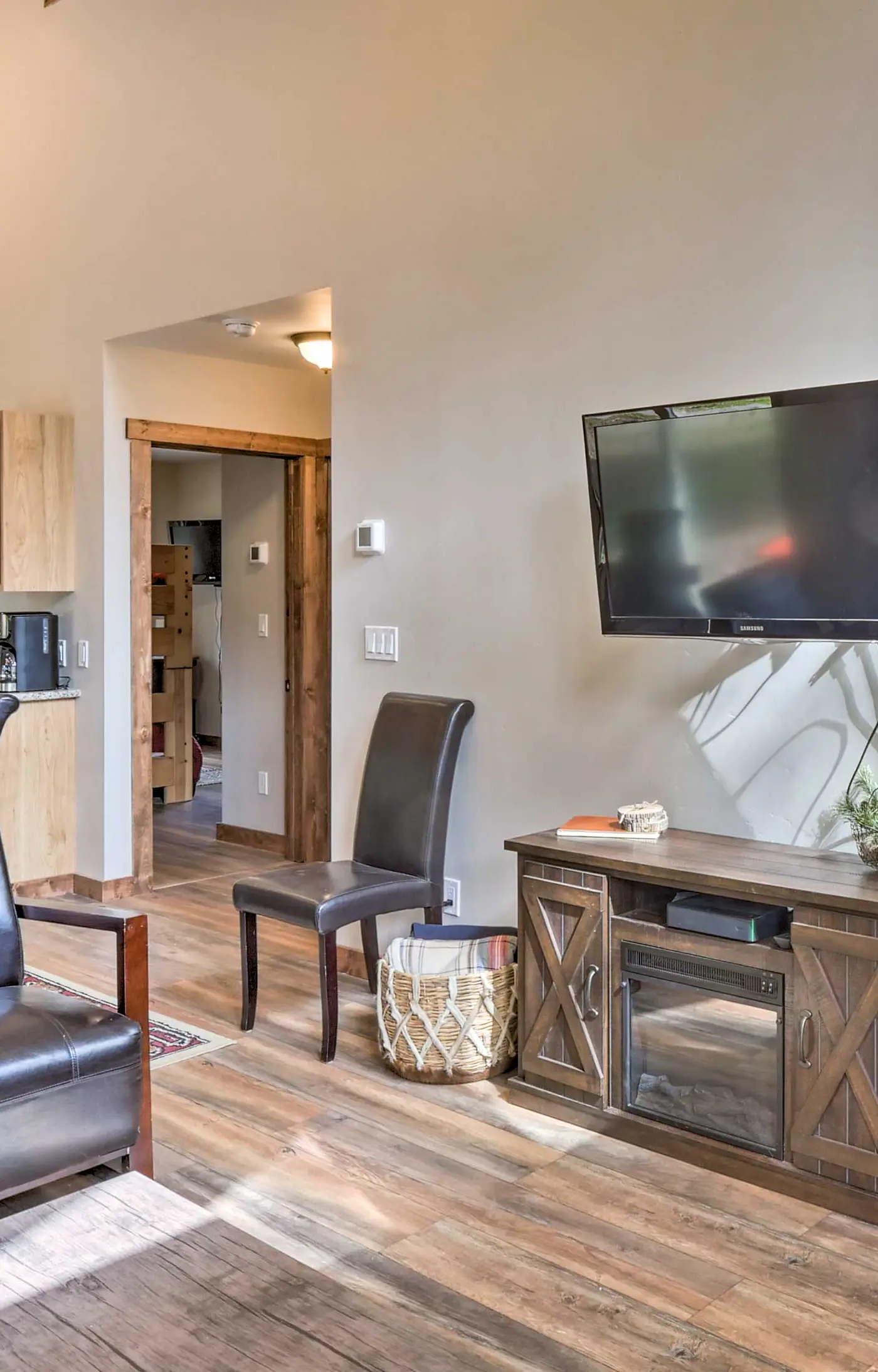 5 Mi to Ski Resort: Mtn-View Breck Home w/ Hot Tub