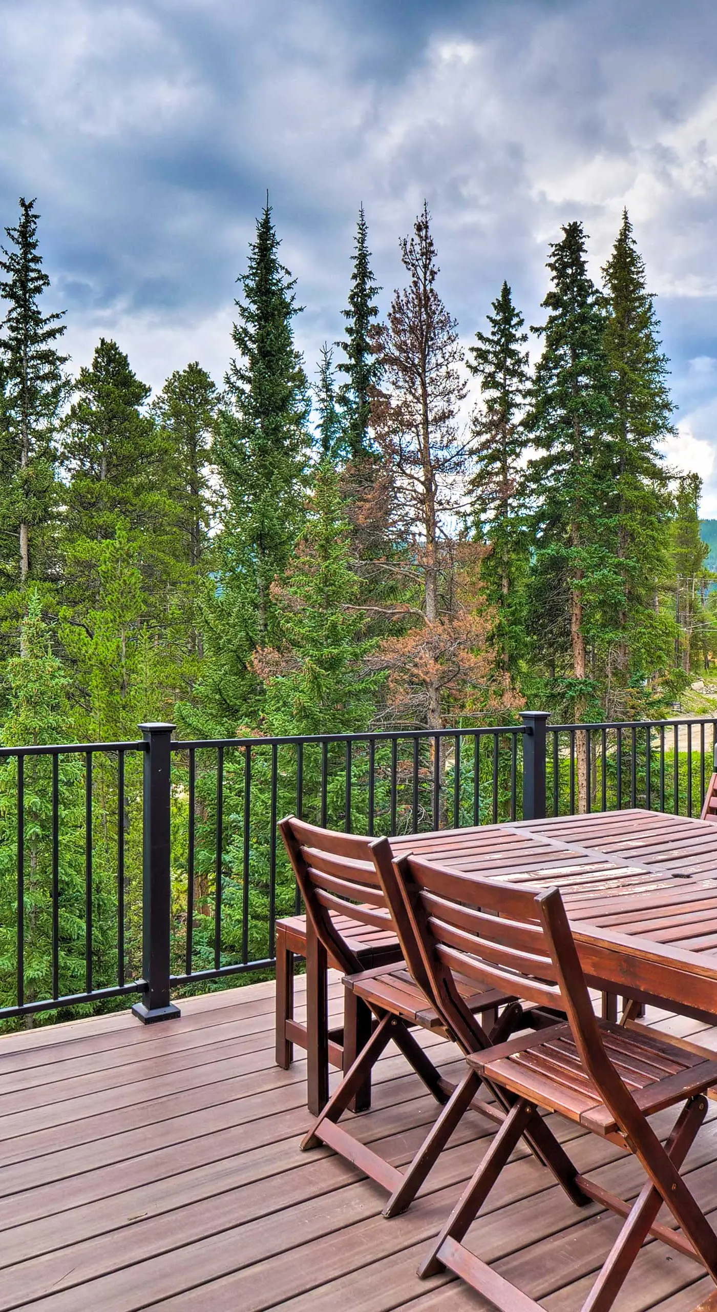 3 Mi to Ski Resort: Hot Tub Haven in Breckenridge!