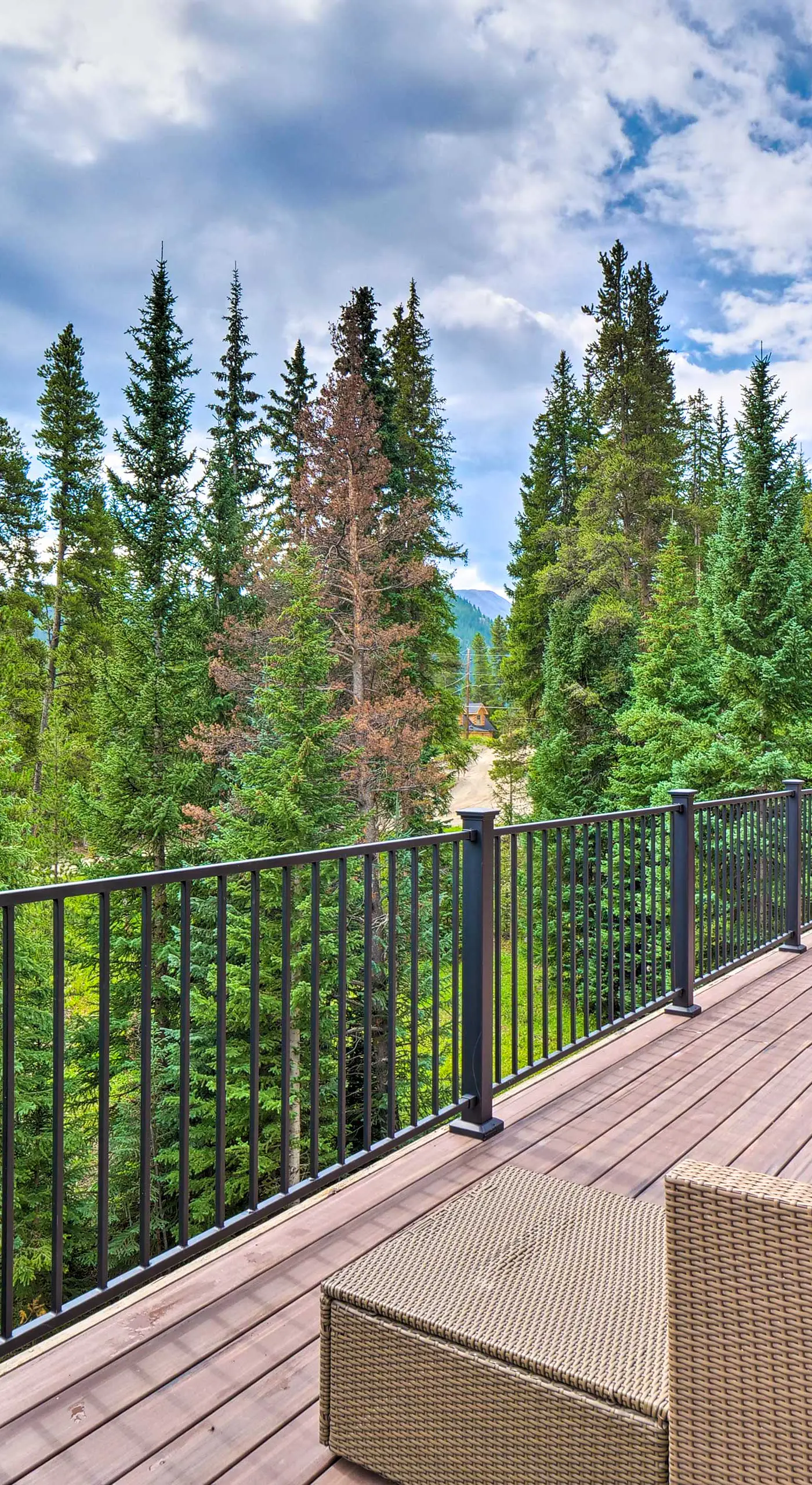 3 Mi to Ski Resort: Hot Tub Haven in Breckenridge!