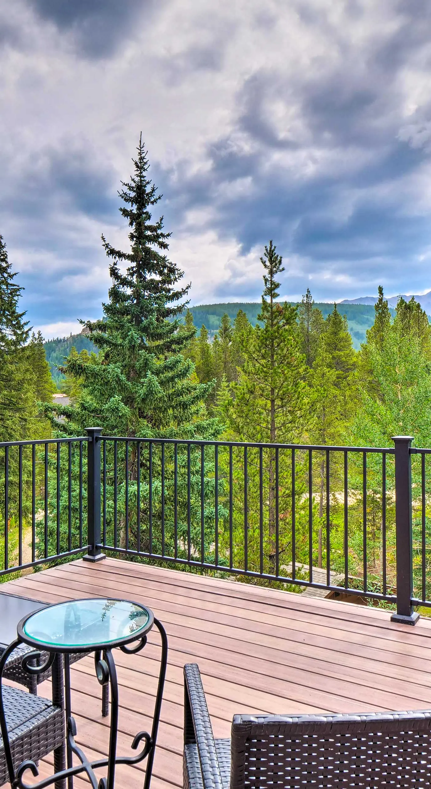 3 Mi to Ski Resort: Hot Tub Haven in Breckenridge!