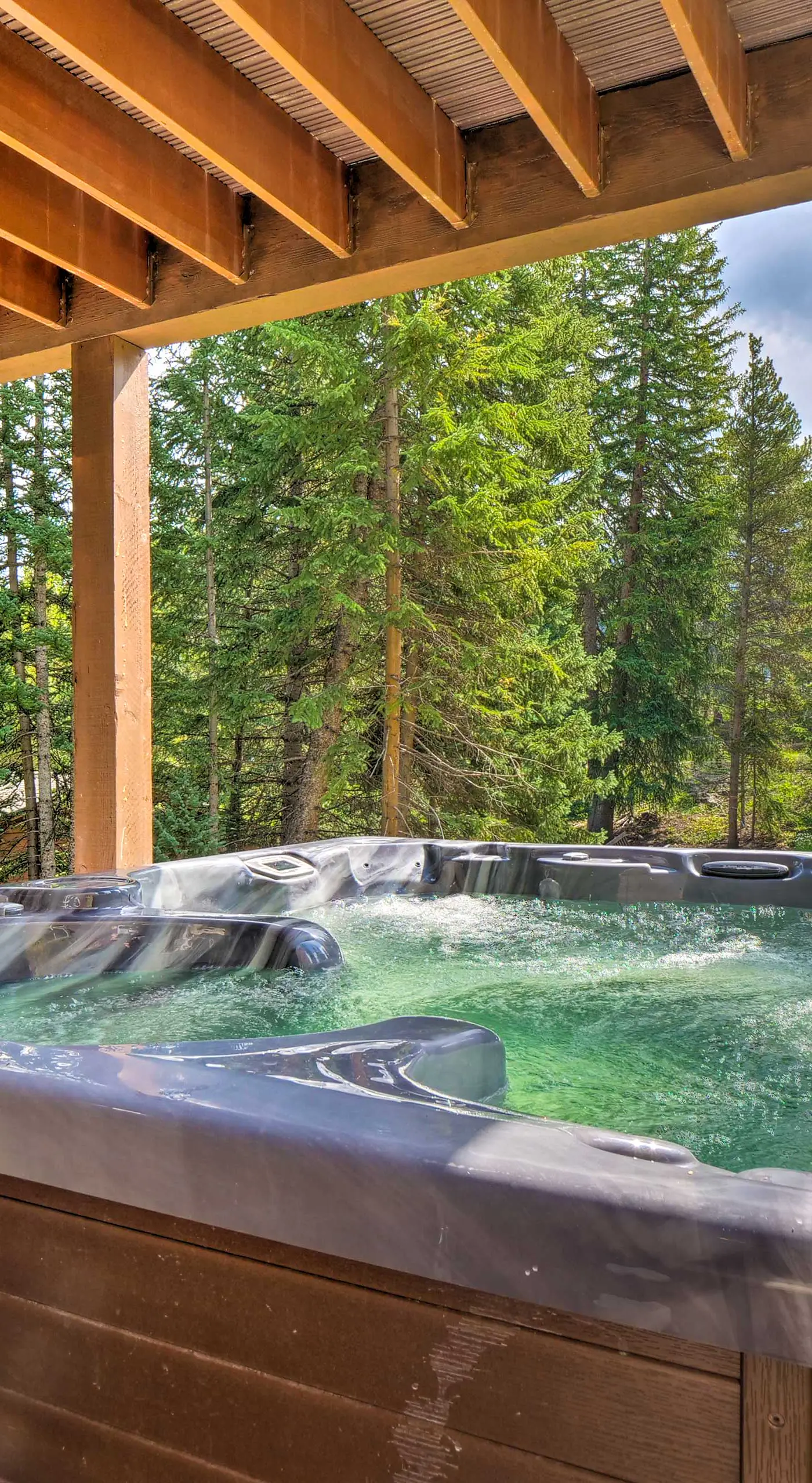 3 Mi to Ski Resort: Hot Tub Haven in Breckenridge!