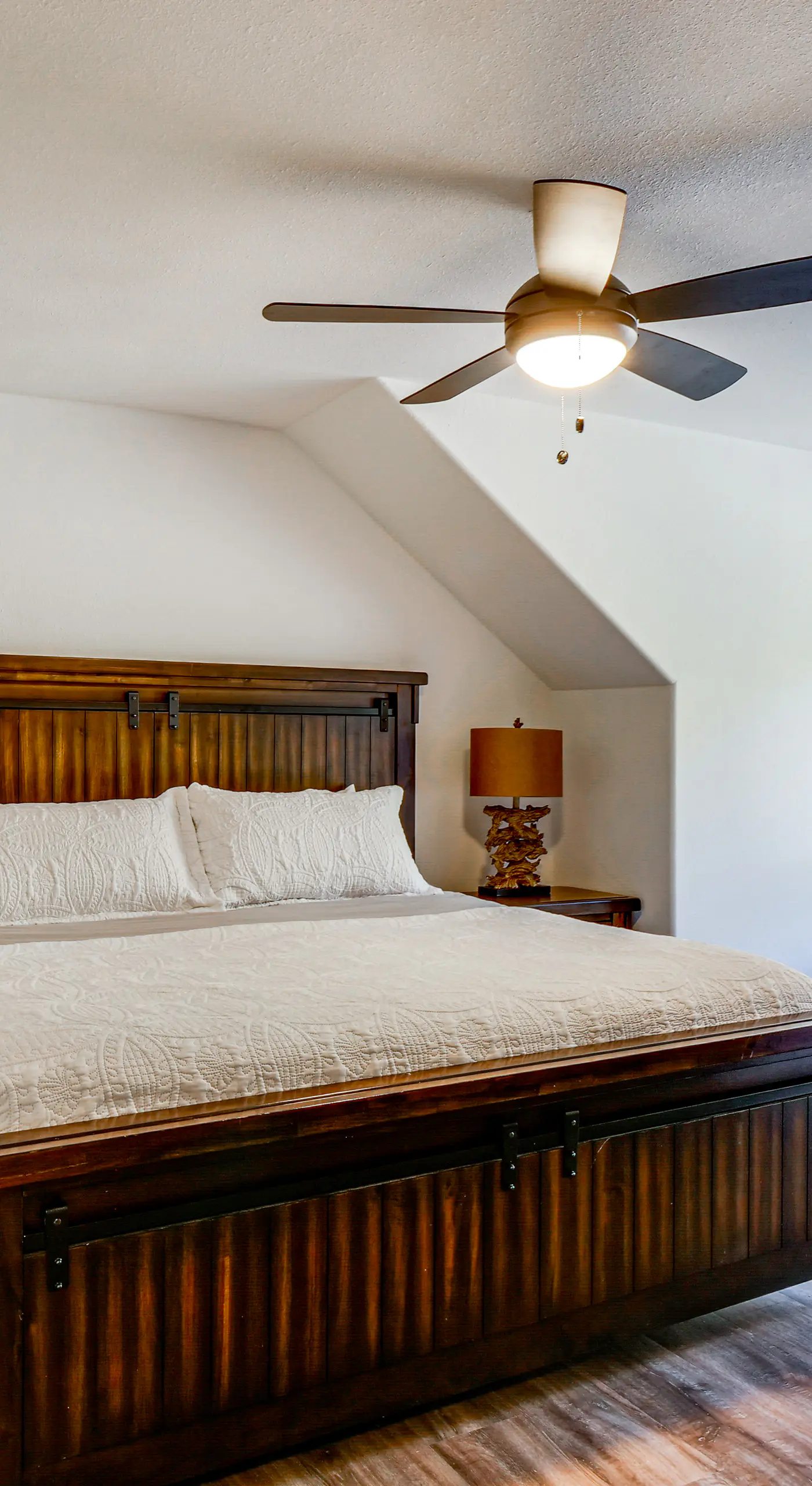 Hot Tub & Game Room! Luxury Blue River Retreat