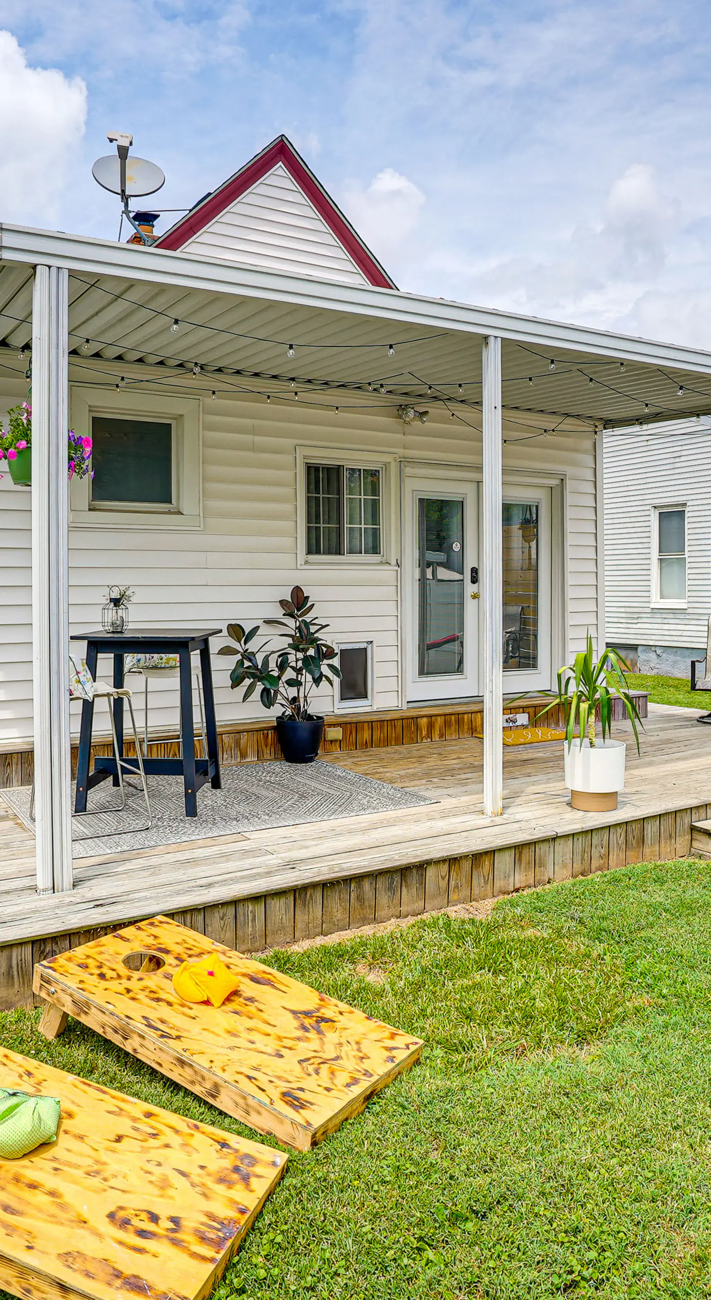 Dog-Friendly Home w/ Yard, 6 Mi to Louisville!