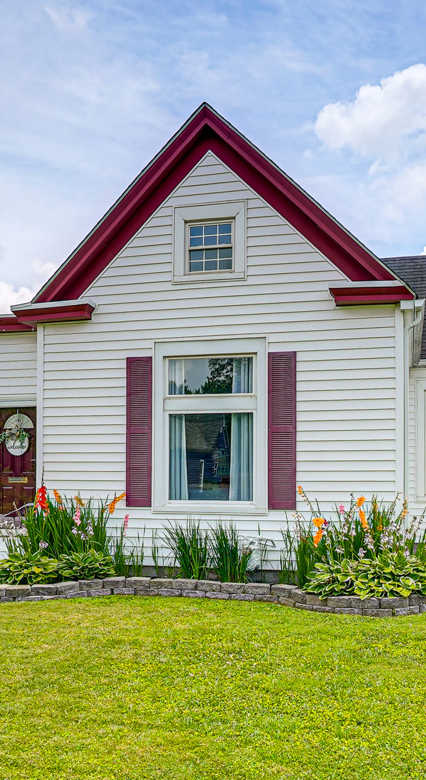 Dog-Friendly Home w/ Yard, 6 Mi to Louisville!