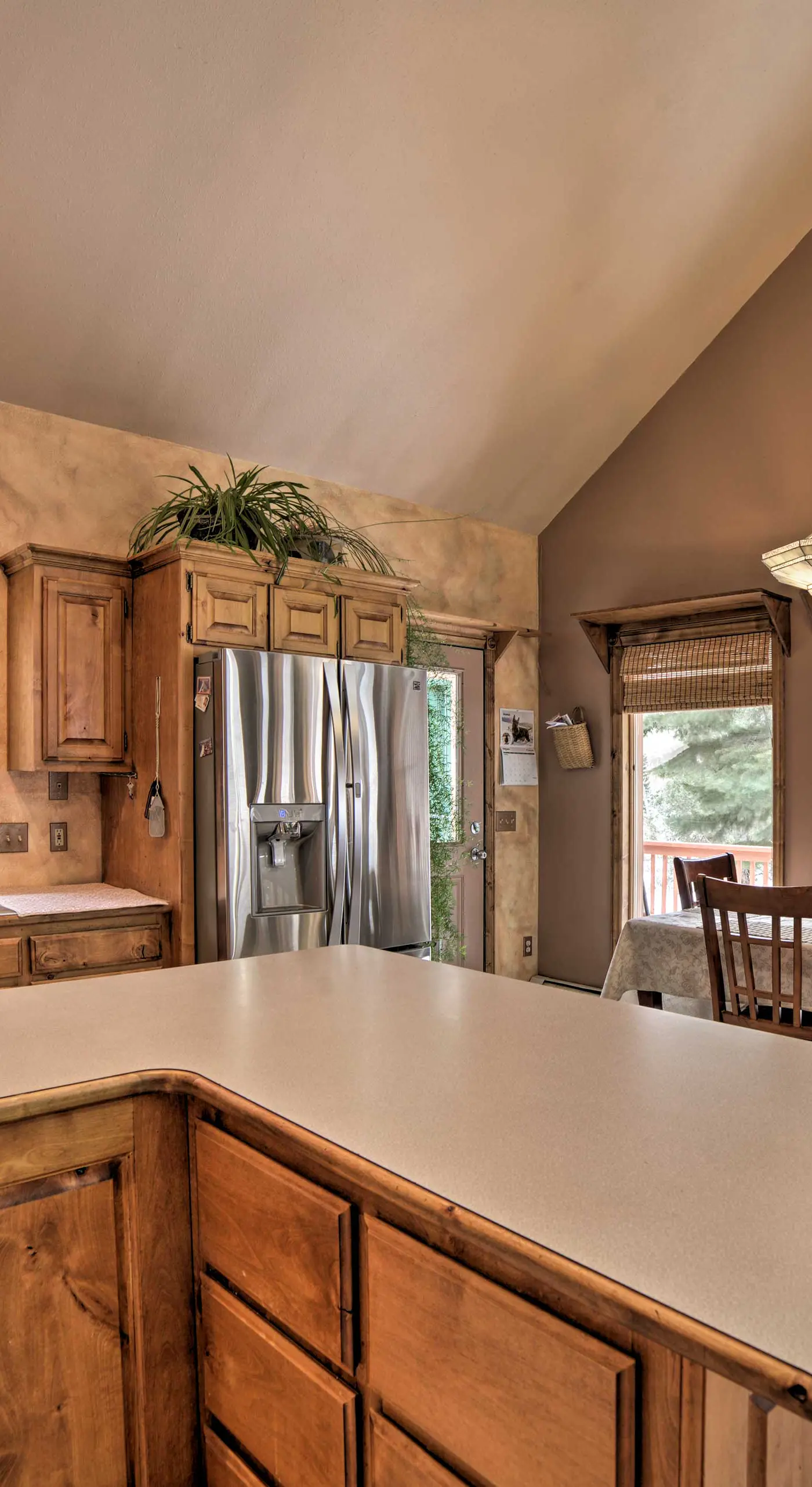 Cozy Home w/ Mountain Views Near Ouray Hot Springs