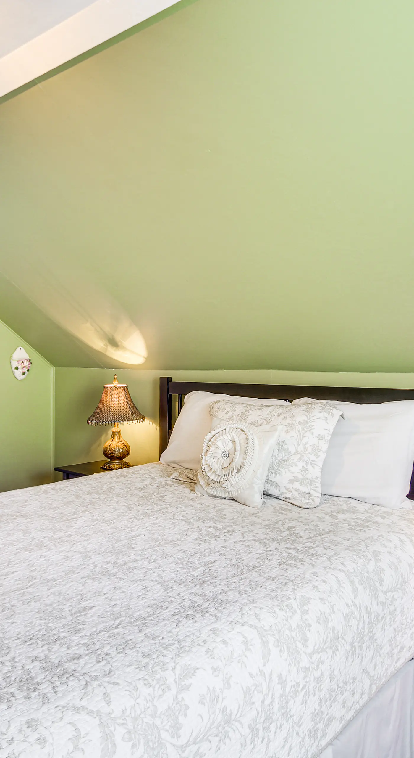 Aiken Apt w/ Garden-View Balcony: Half-Mi to Dtwn!