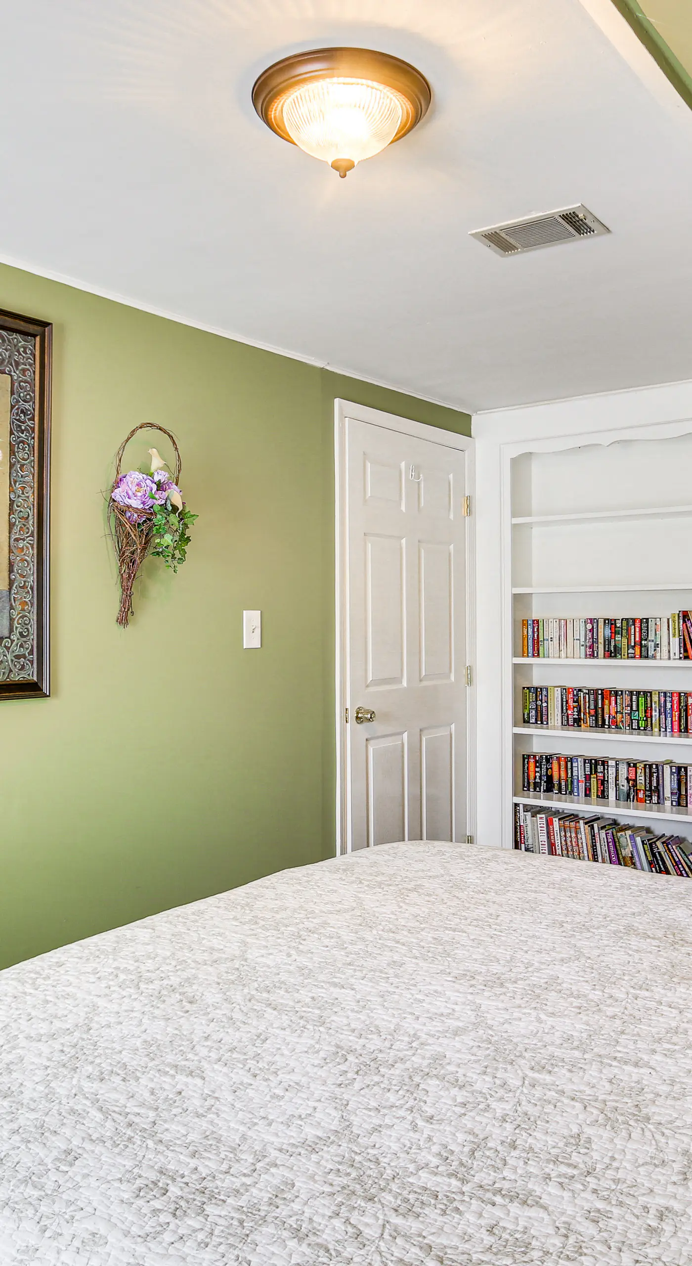 Aiken Apt w/ Garden-View Balcony: Half-Mi to Dtwn!