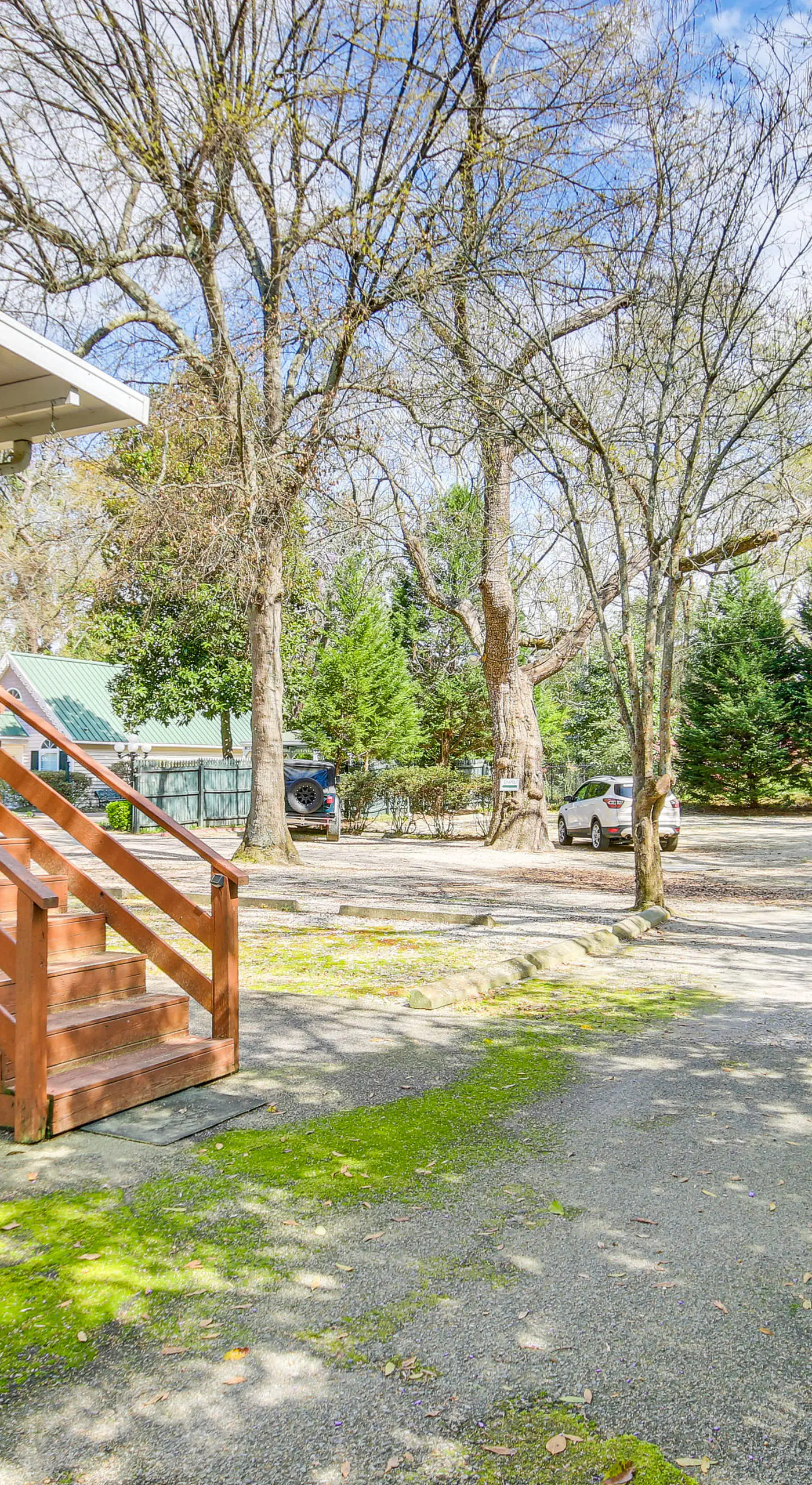 Aiken Apt w/ Garden-View Balcony: Half-Mi to Dtwn!